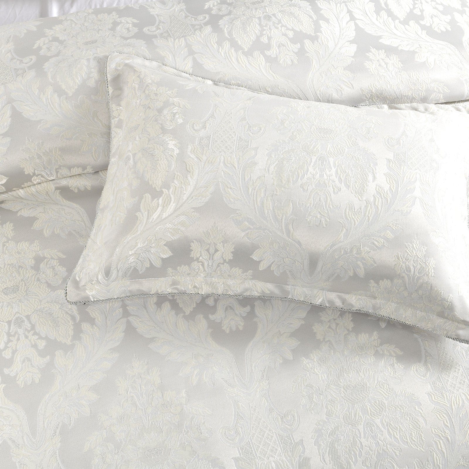 Renee Taylor Bed Sheets Renee Taylor Regalia Collection Amalia Quilt Cover Set
