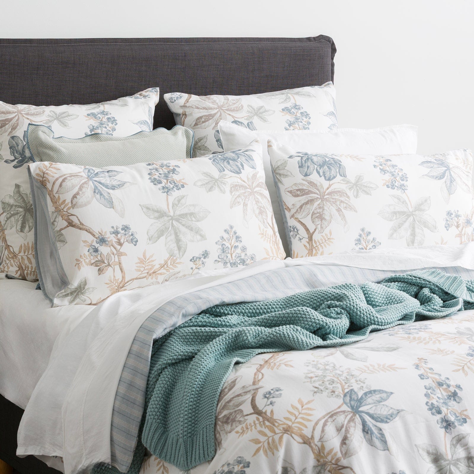 Renee Taylor Bed Sheets Renee Taylor Textured Cotton Slub Reversible Quilt Cover Set Queen Floral Vine