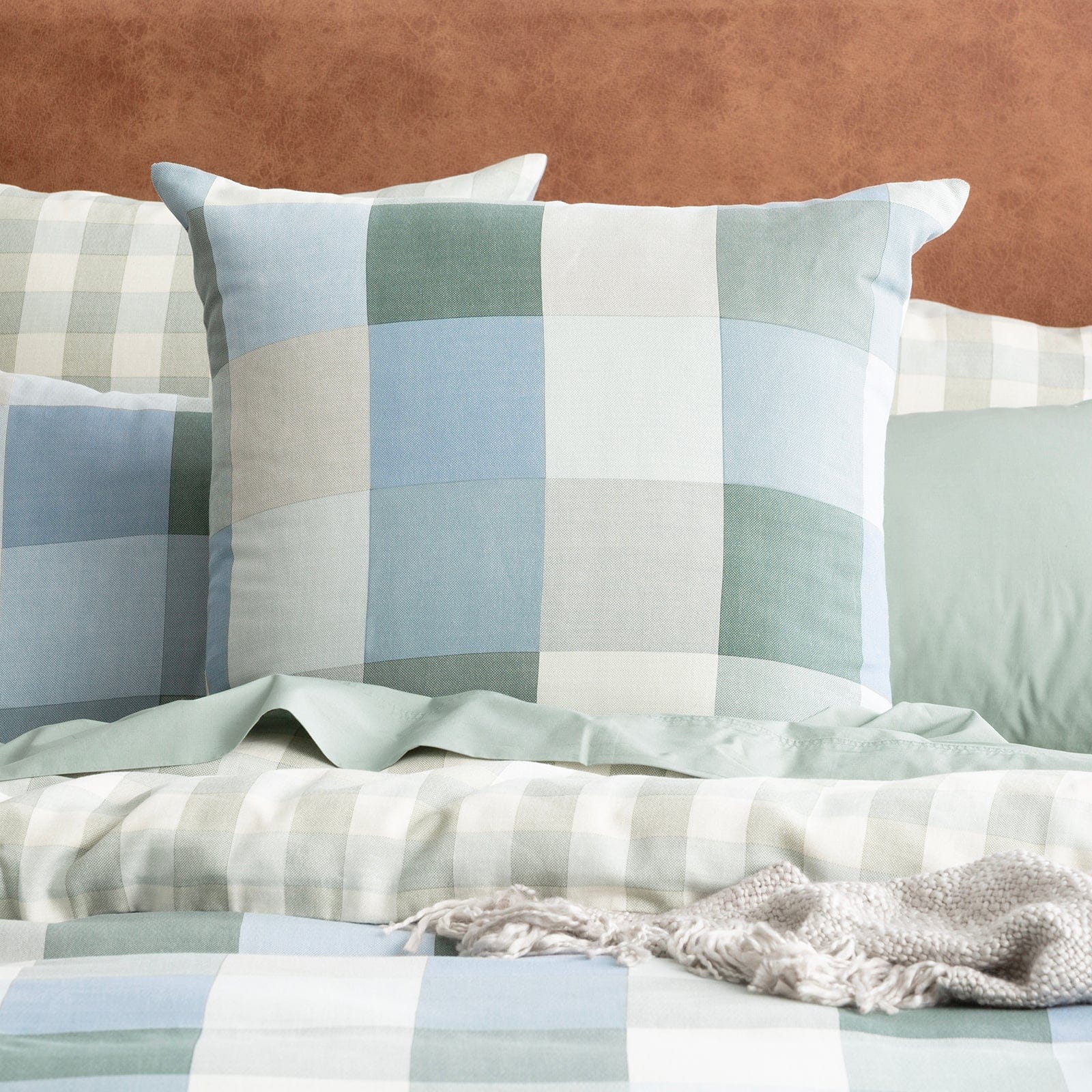 Renee Taylor Bed Sheets Renee Taylor Textured Cotton Slub Reversible Quilt Cover Set Queen Jackson Check