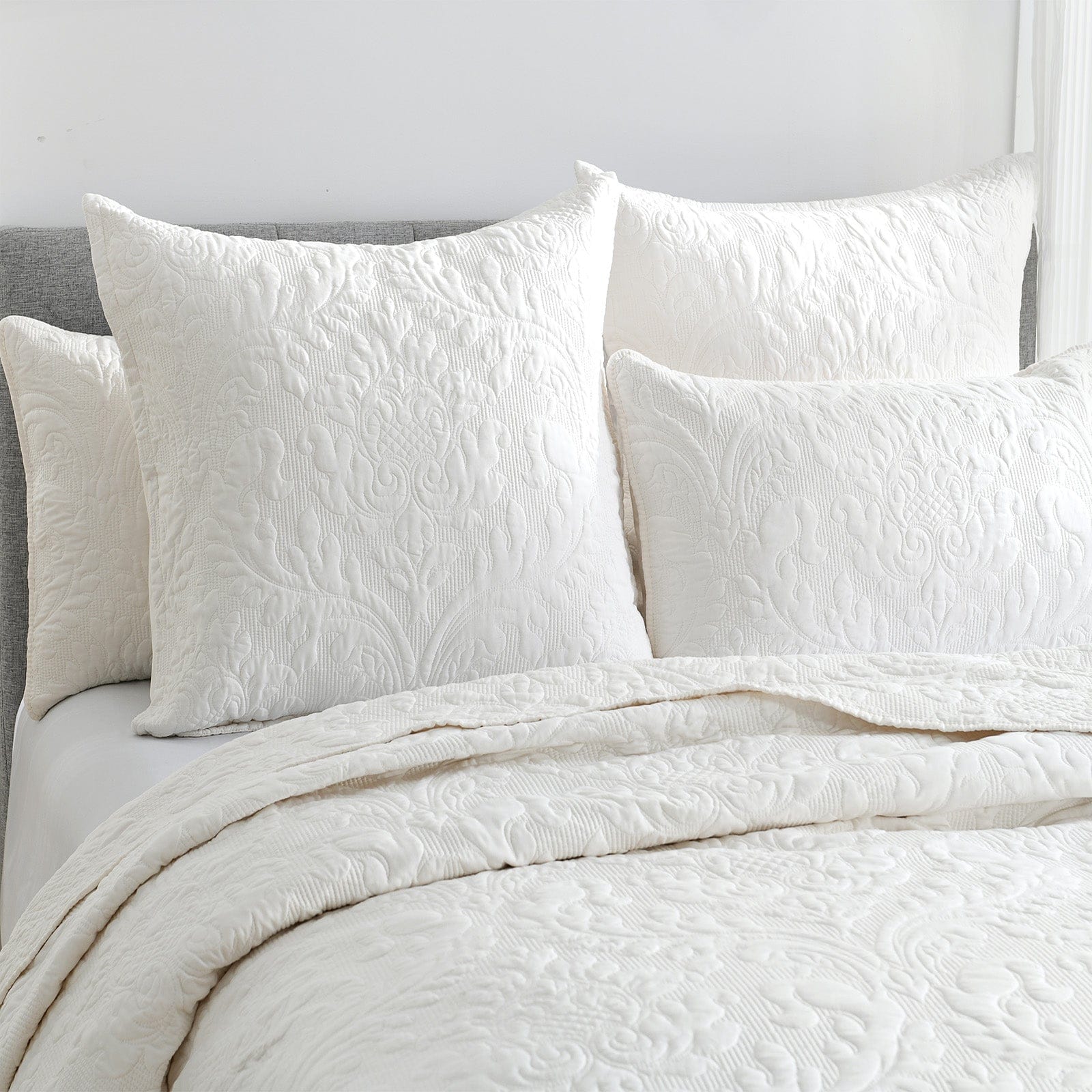 Renee Taylor Coverlet Scallop Jacquard Coverlet Set - STONE