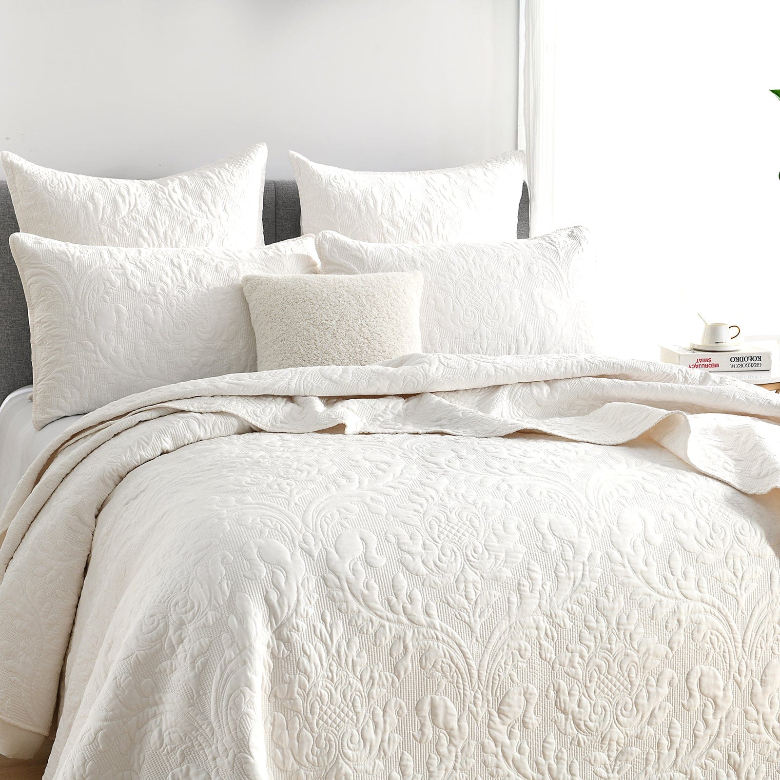 Renee Taylor Coverlet Scallop Jacquard Coverlet Set - STONE