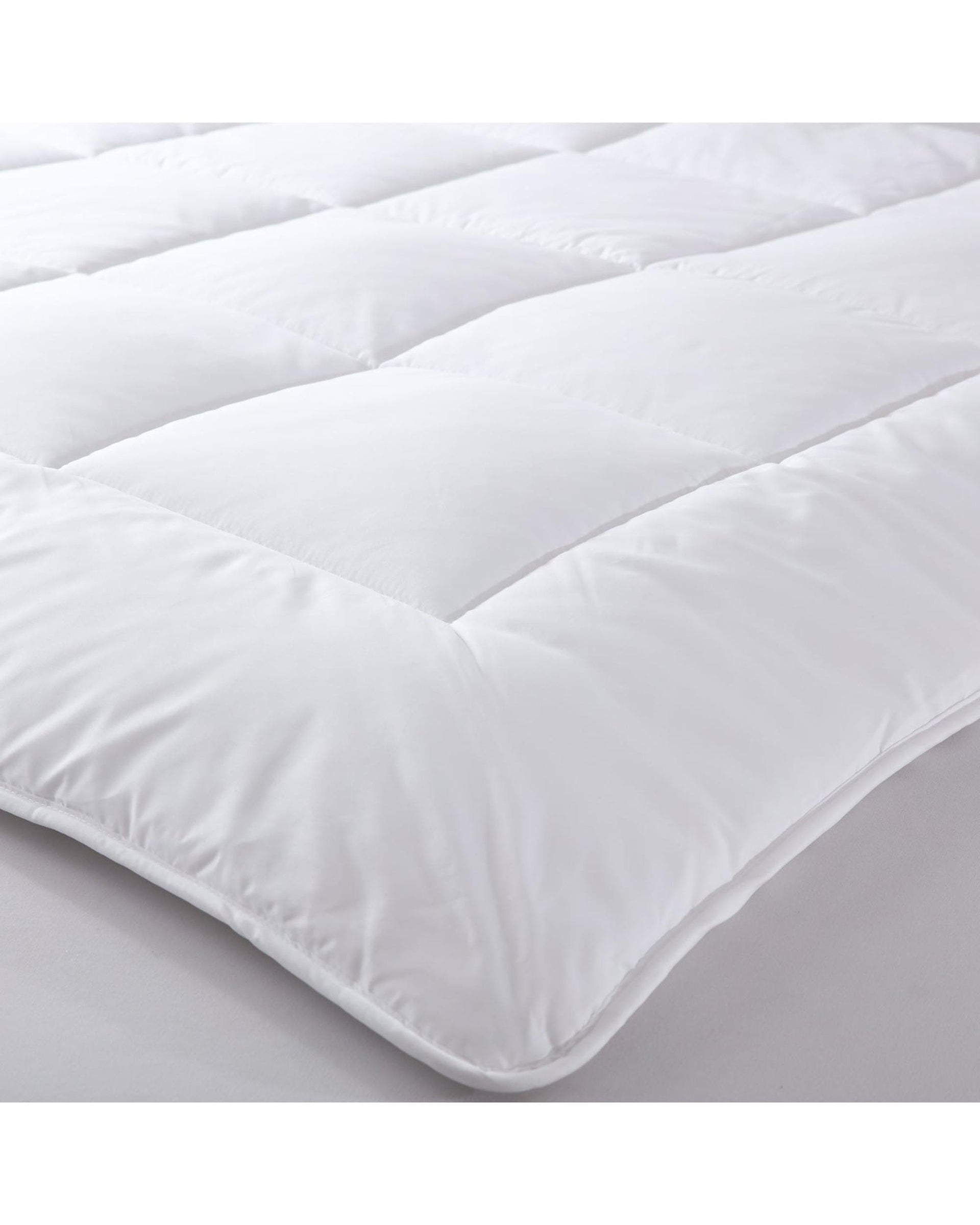 Royal Comfort Duvet/Quilt Royal Comfort 260GSM Deluxe Eco-Silk Touch Quilt