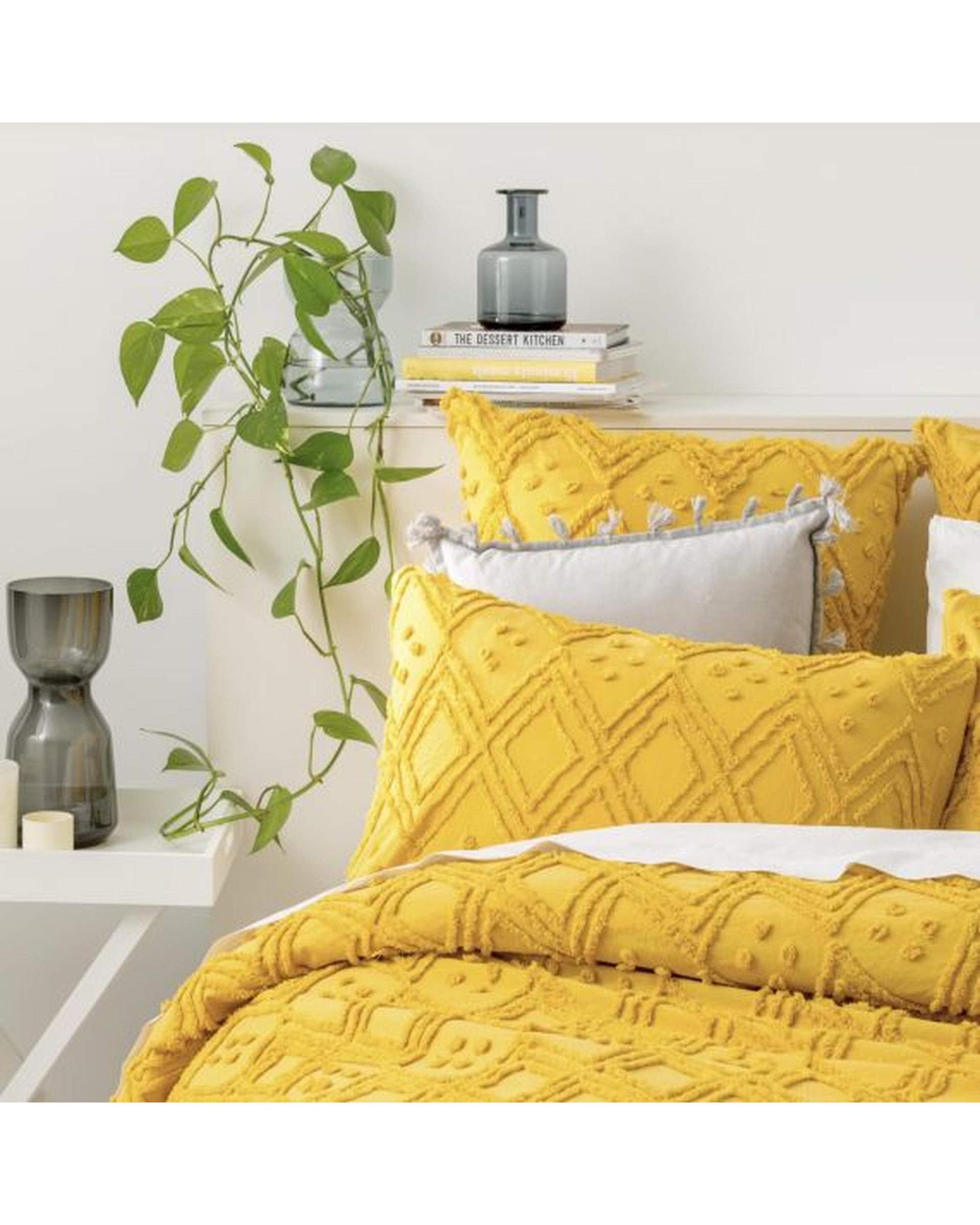 Park Avenue Medallion Cotton Vintage Washed Tufted Quilt Cover Set - Misted Yellow Park Avenue