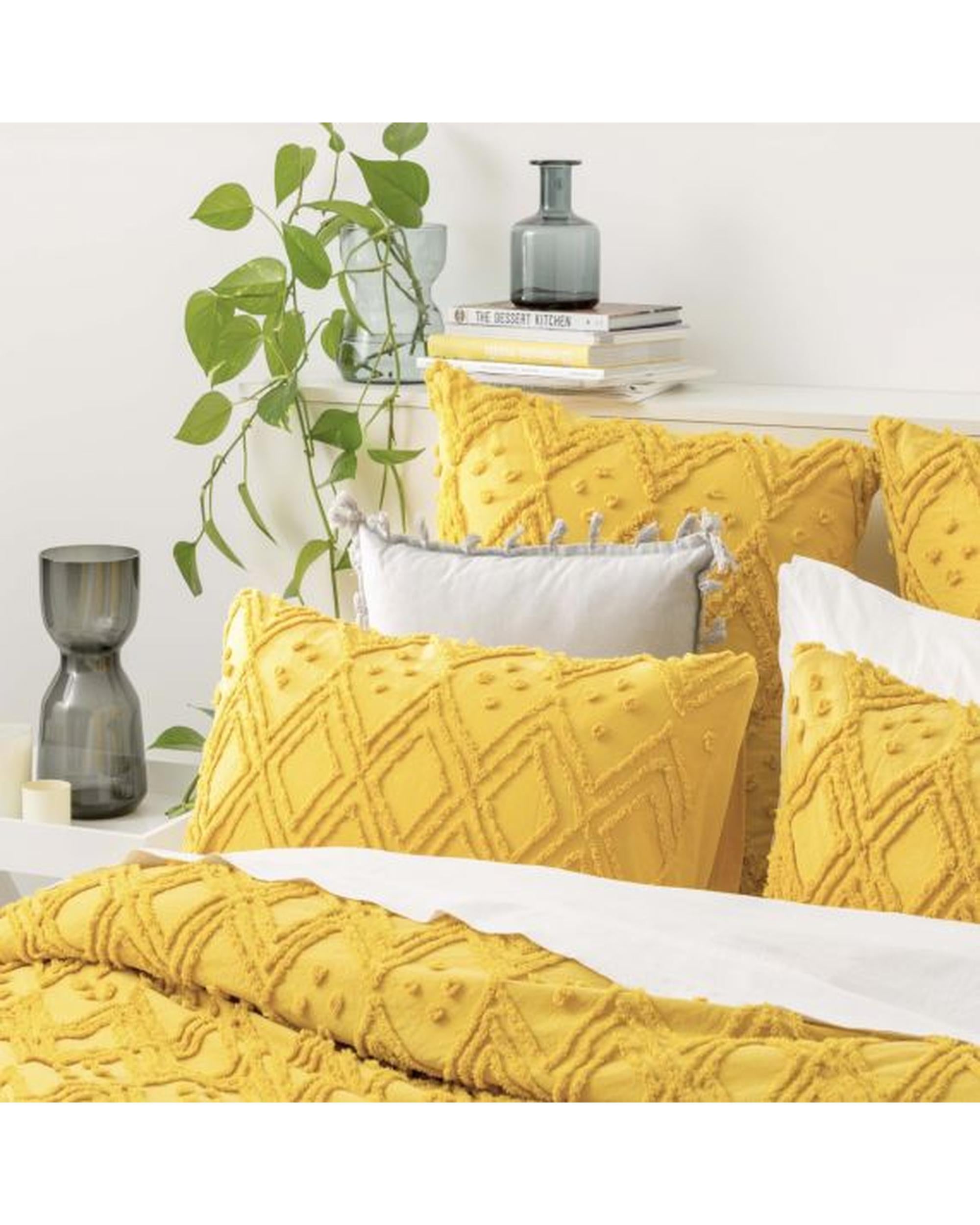 Park Avenue Medallion Cotton Vintage Washed Tufted Quilt Cover Set - Misted Yellow Park Avenue