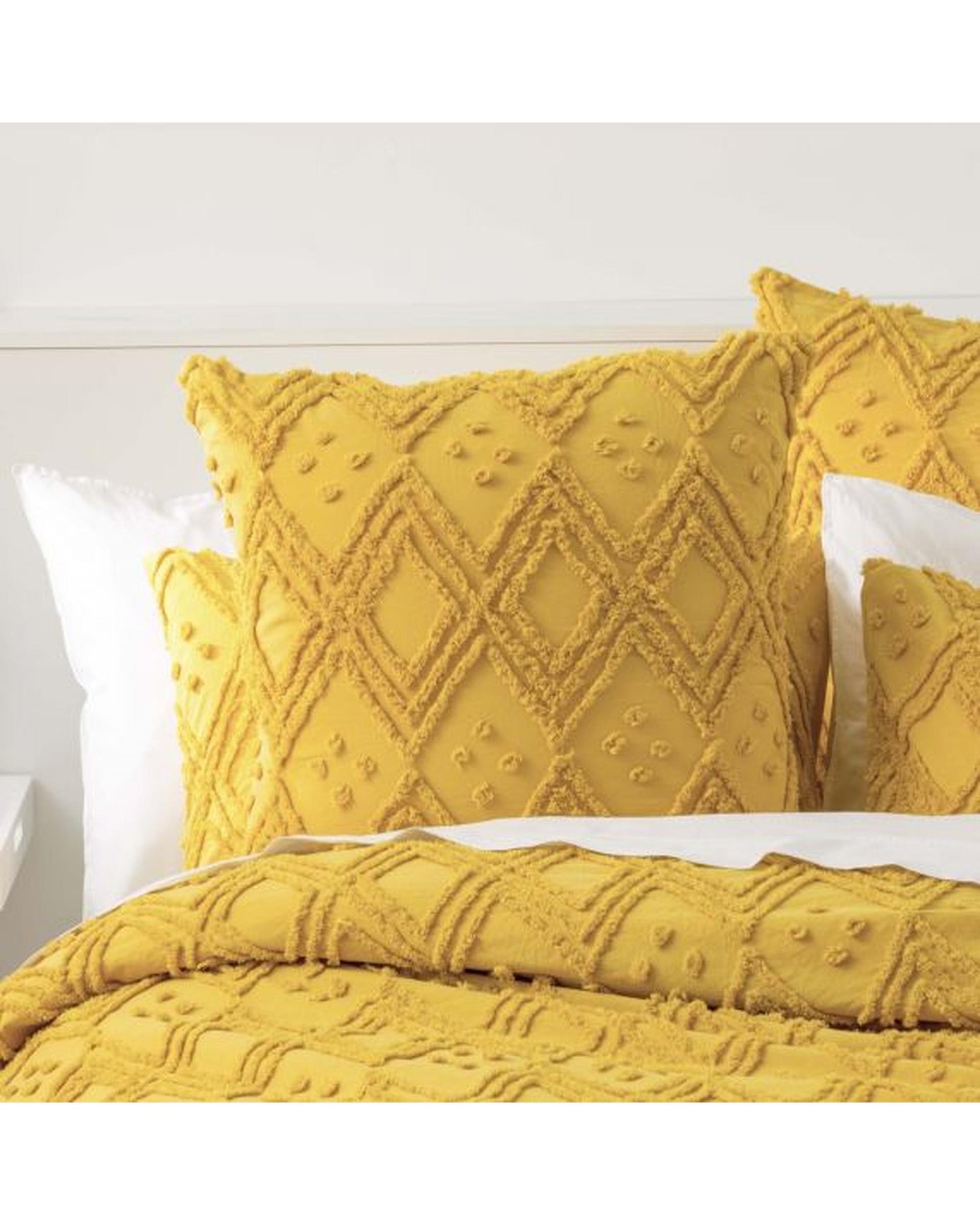 Park Avenue Medallion Cotton Vintage Washed Tufted Quilt Cover Set - Misted Yellow Park Avenue