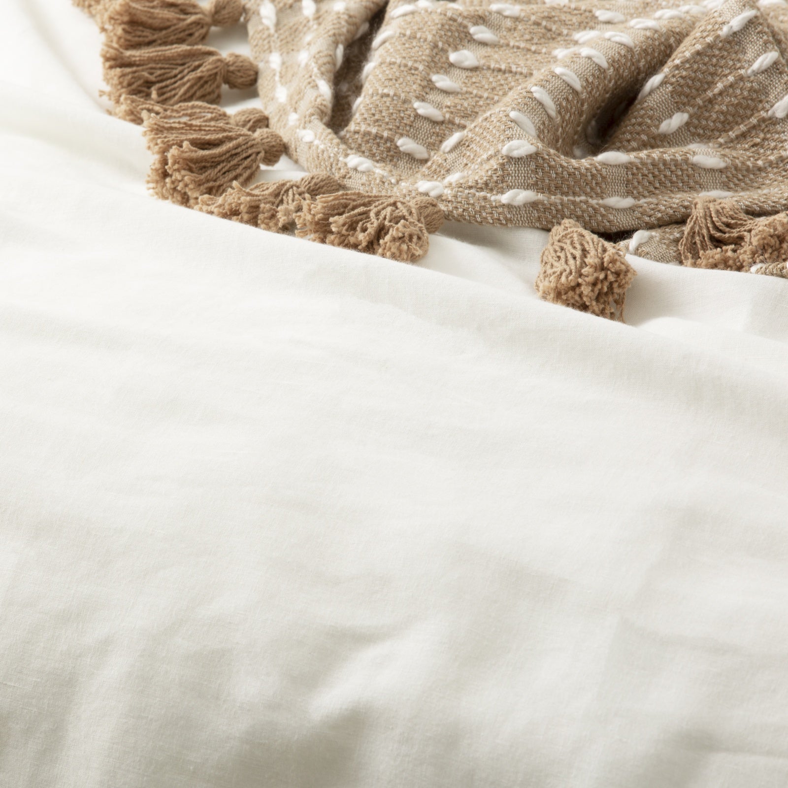 Renee Taylor Cavallo Stone washed 100% Linen Quilt Cover Set - White Renee Taylor