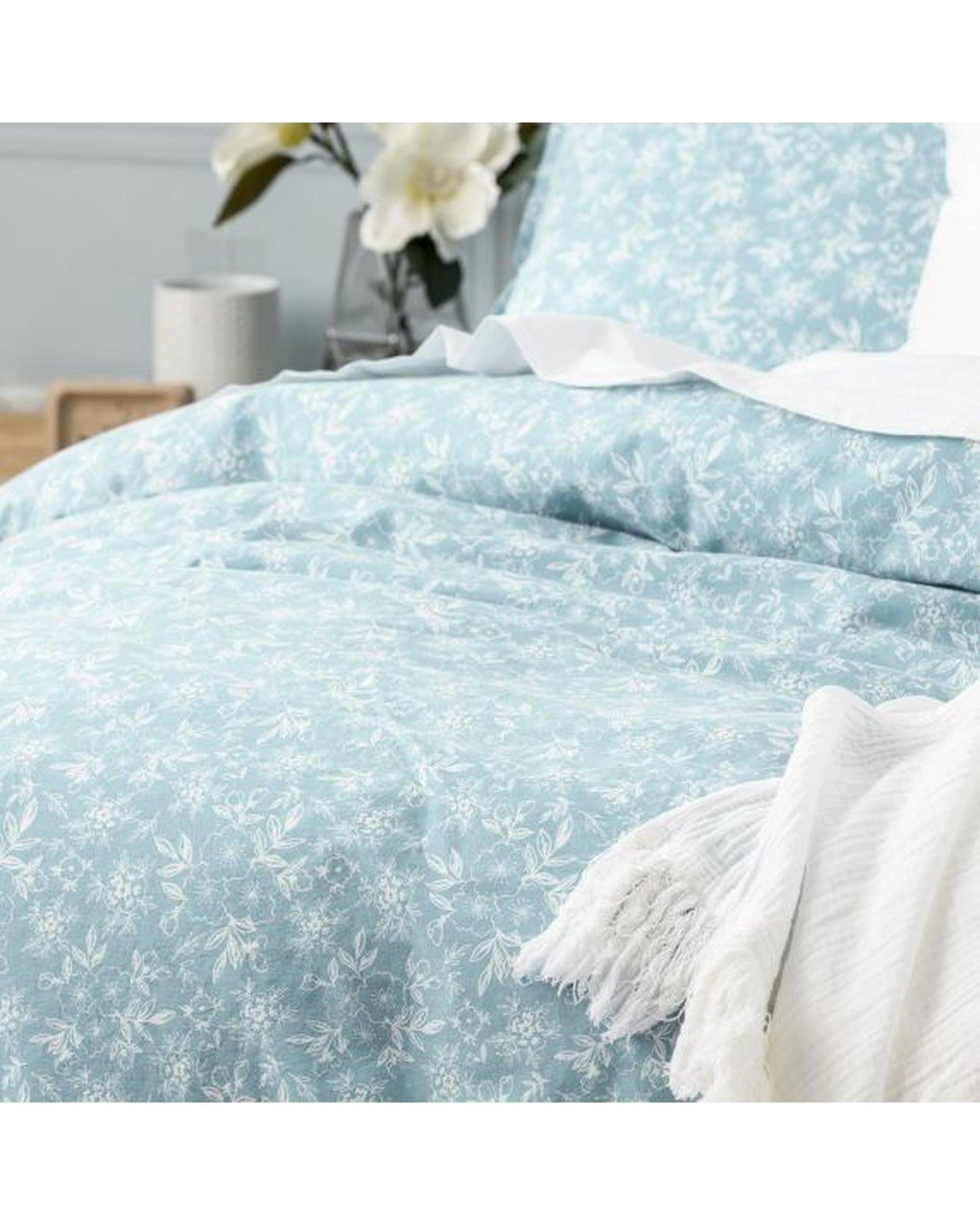 Renee Taylor European Vintage Washed Printed Cotton Quilt Cover Set - Ditsy Arctic Renee Taylor