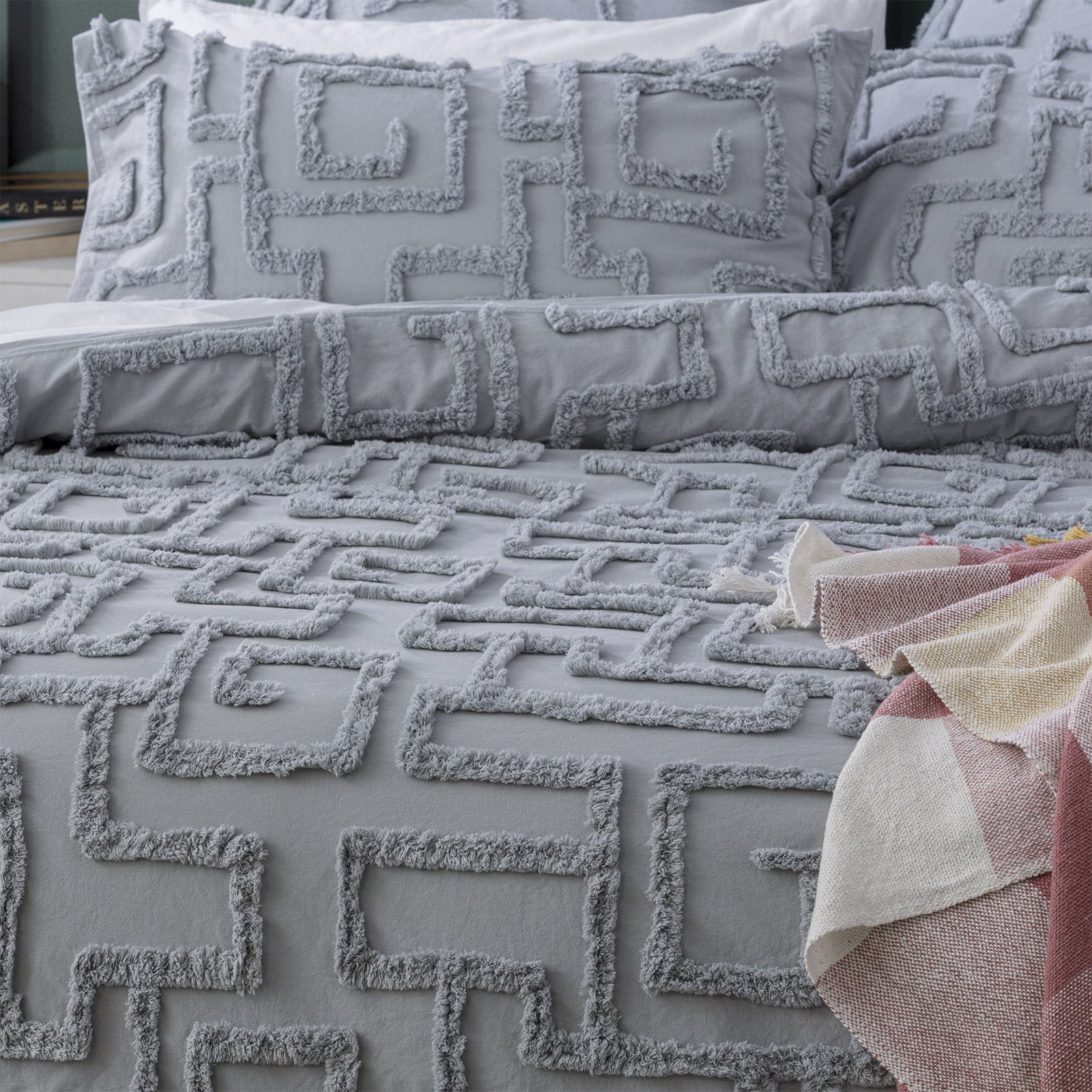 Renee Taylor Riley 100% Cotton Chenille Vintage Washed Tufted Quilt Cover Set - Silver Renee Taylor