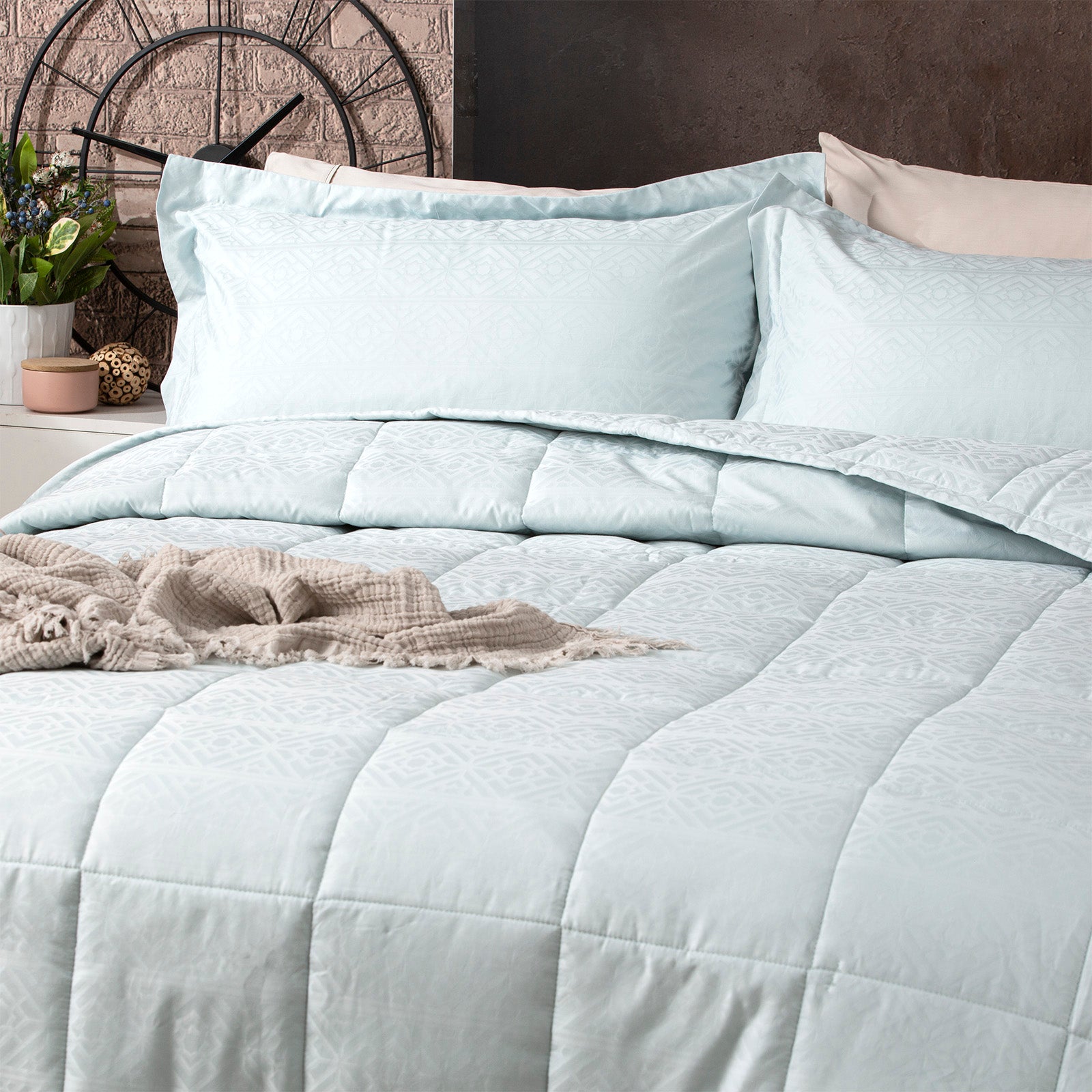 Ddecor Home Mosaic 500 TC Cotton Jacquard Comforter Set - 2 Colours Ddecor Home