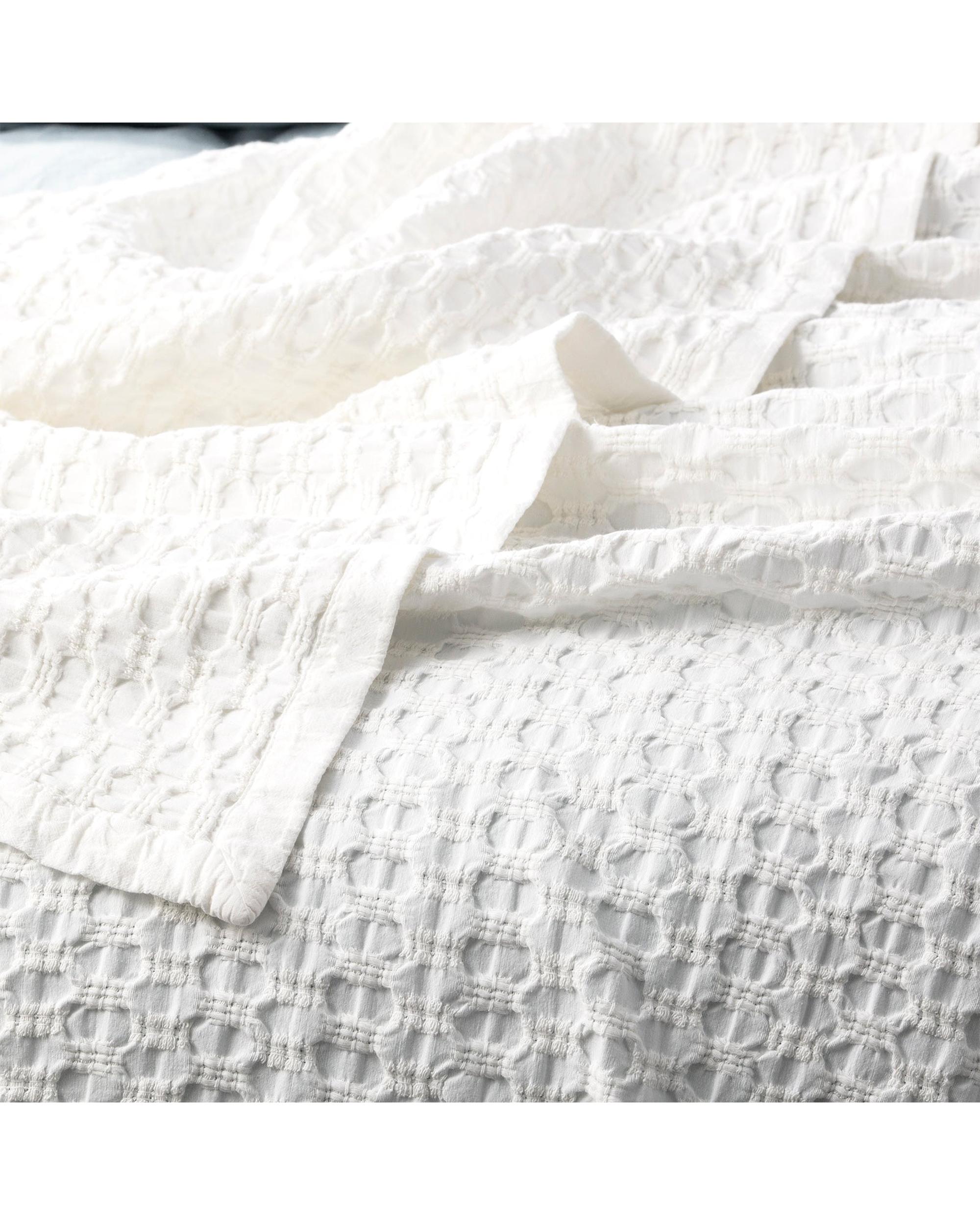 Renee Taylor Lexico Cotton Waffle Blankets - White Renee Taylor