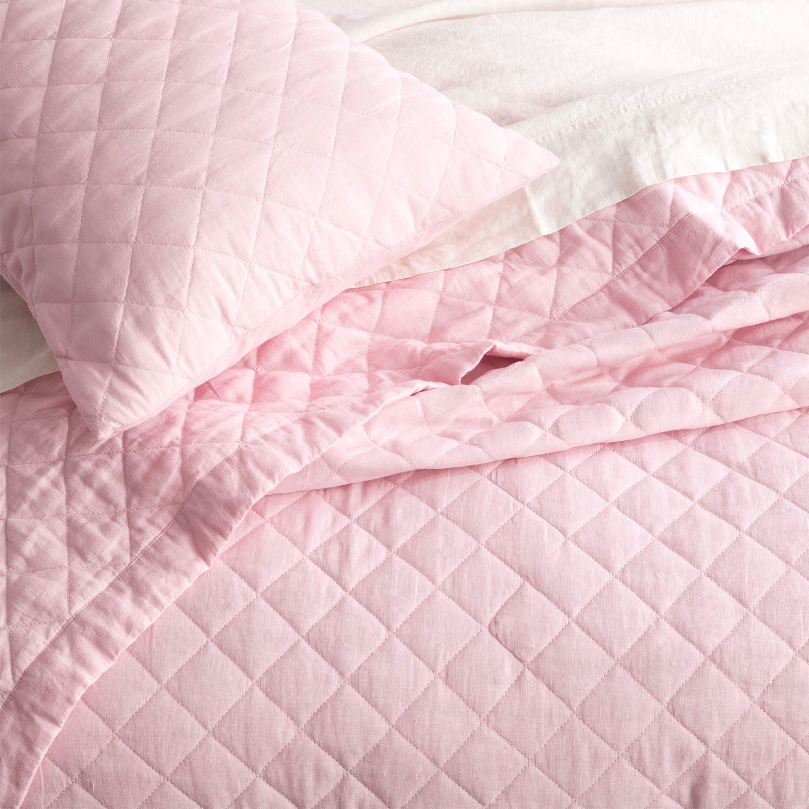 Renee Taylor Cavallo Stone washed French Linen Quilted Bed Coverlet Set - Rose Renee Taylor