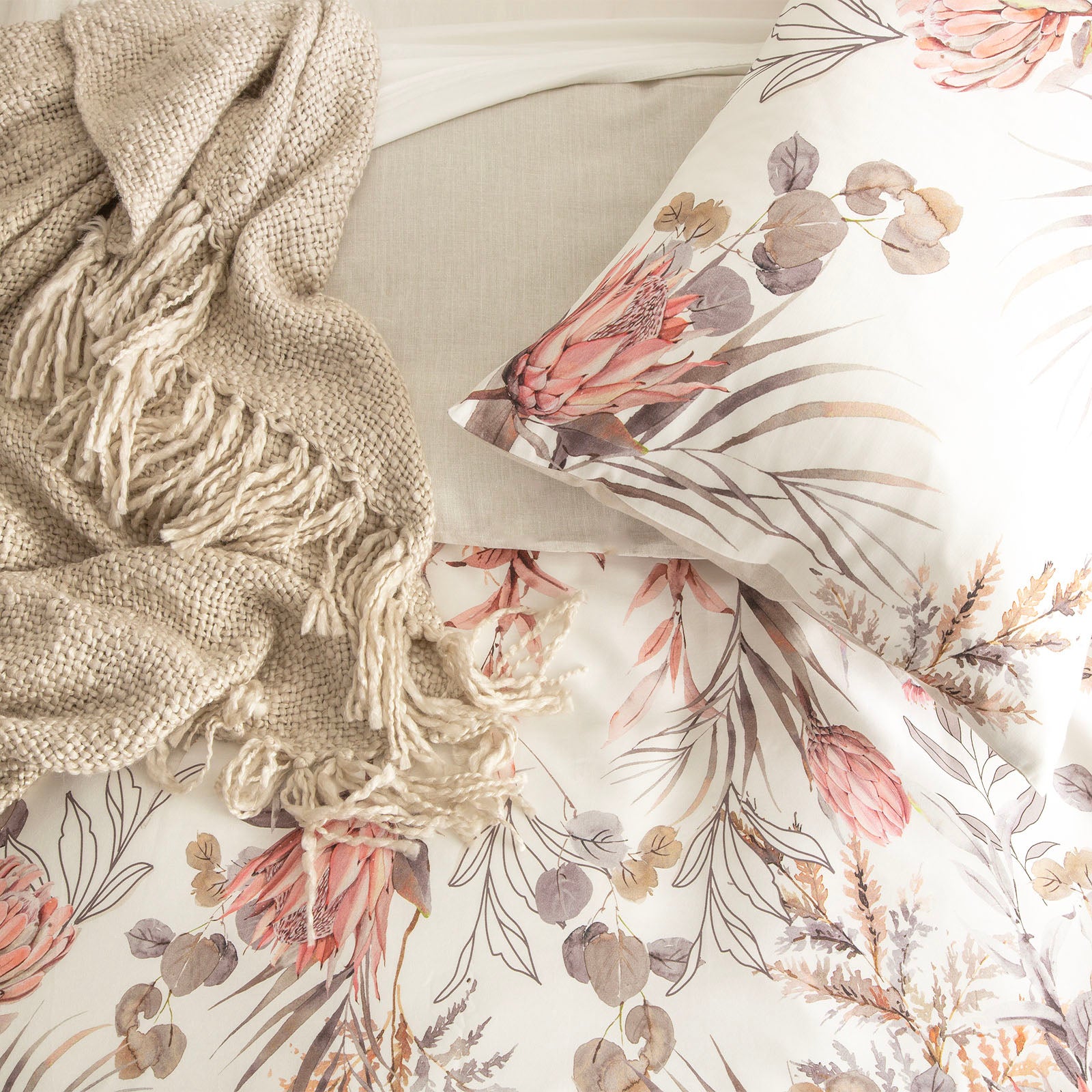 Renee Taylor 300 TC Cotton Reversible Quilt cover Set - Waratah Frost Renee Taylor