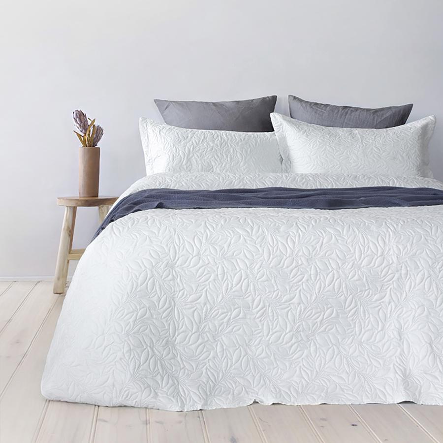 Bambury Botanica Coverlet Set - White Bambury
