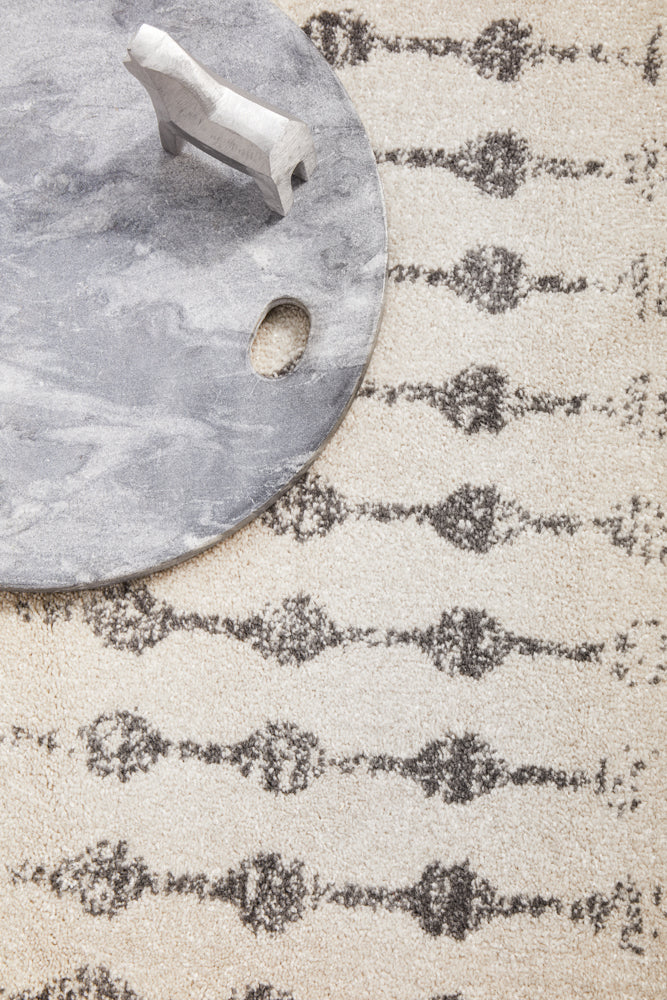 Chrome Elsa Silver Round Rug RUG CULTURE