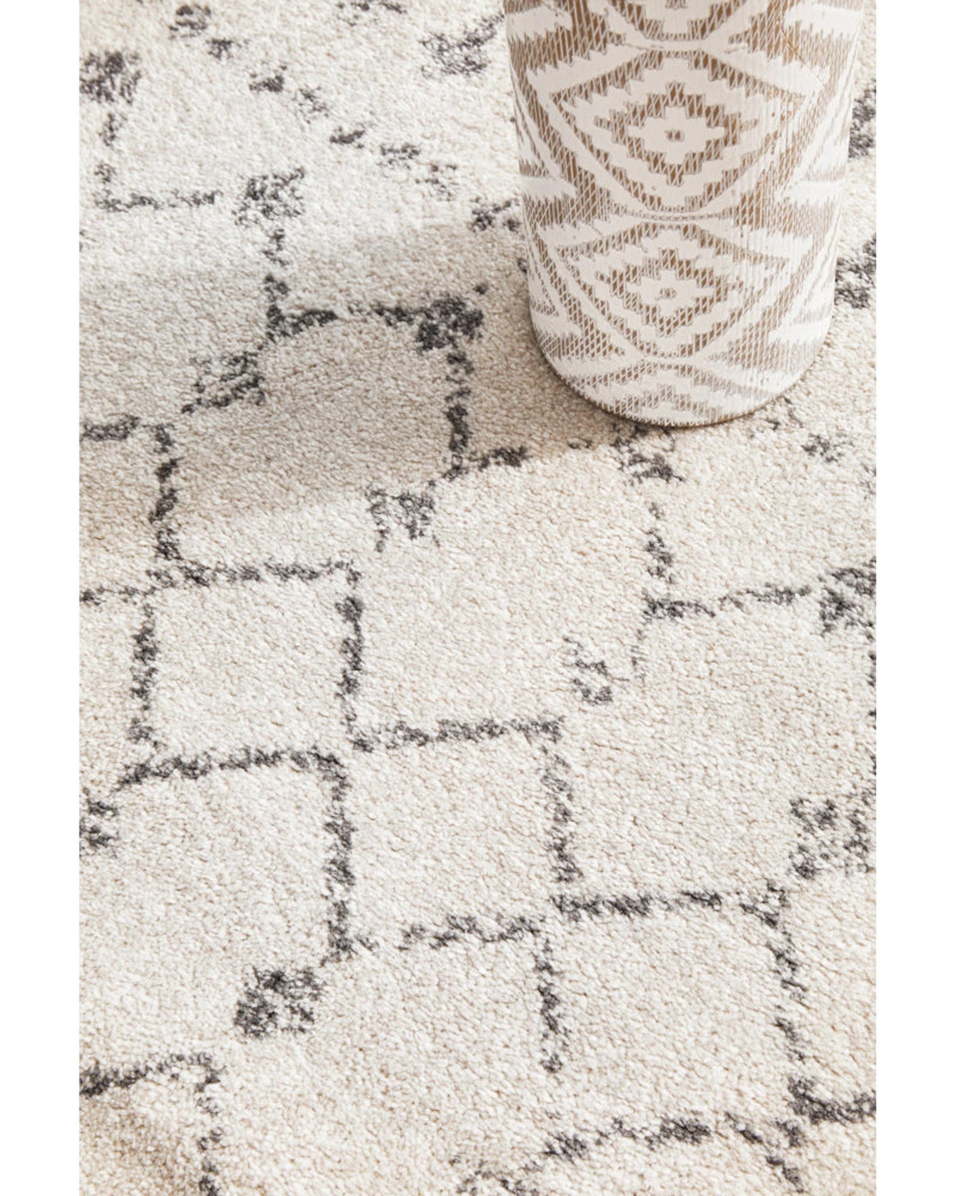 Chrome Elsa Silver Runner Rug RUG CULTURE