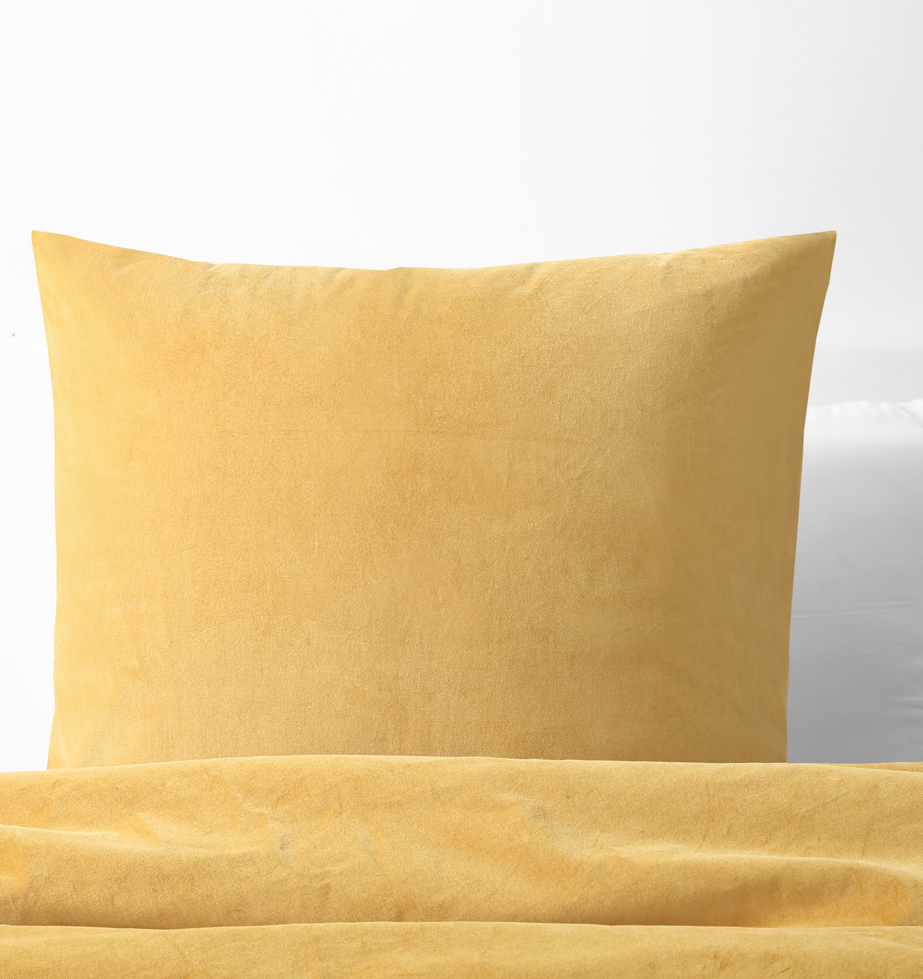 Vintage Design Cotton Velvet European Pillowcases - Gold Harmony Cotton Velvet Vintage Design