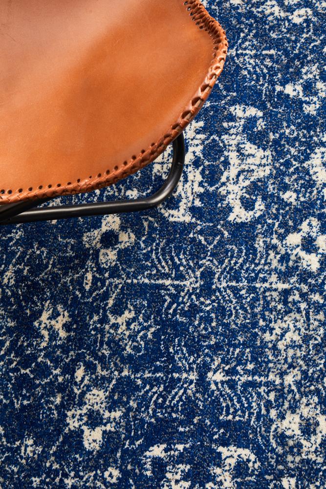 Evoke Oasis Navy Transitional Round Rug Rug Culture