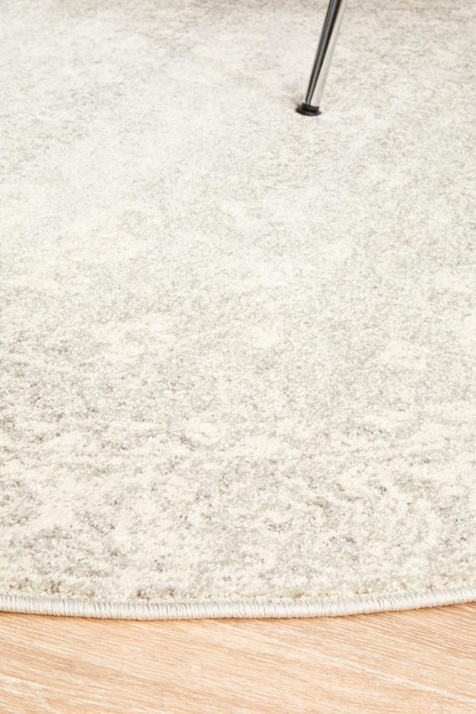 Evoke Shine Silver Transitional Round Rug Rug Culture