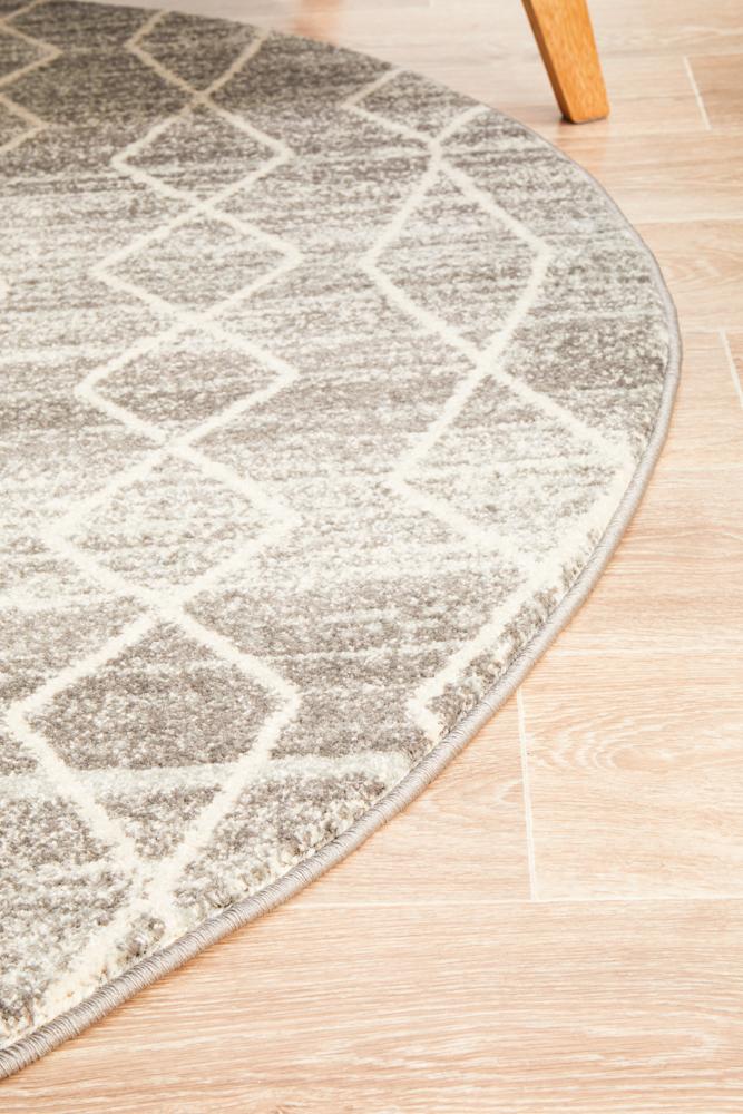 Evoke Remy Silver Transitional Round Rug Rug Culture