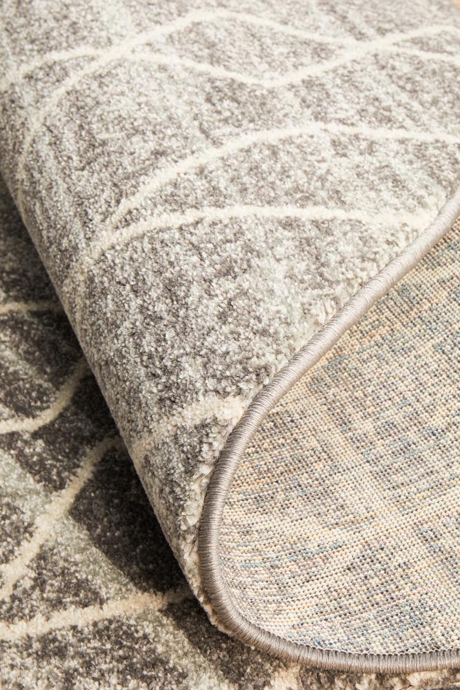 Evoke Remy Silver Transitional Round Rug Rug Culture