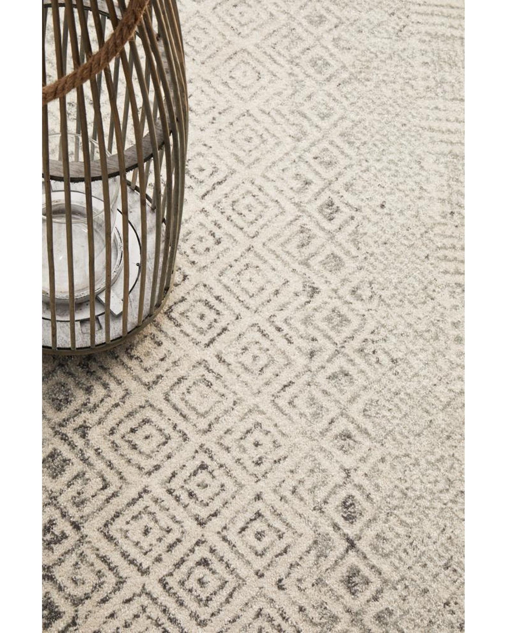 Evoke Diamond Grey Transitional Rug Rug Culture