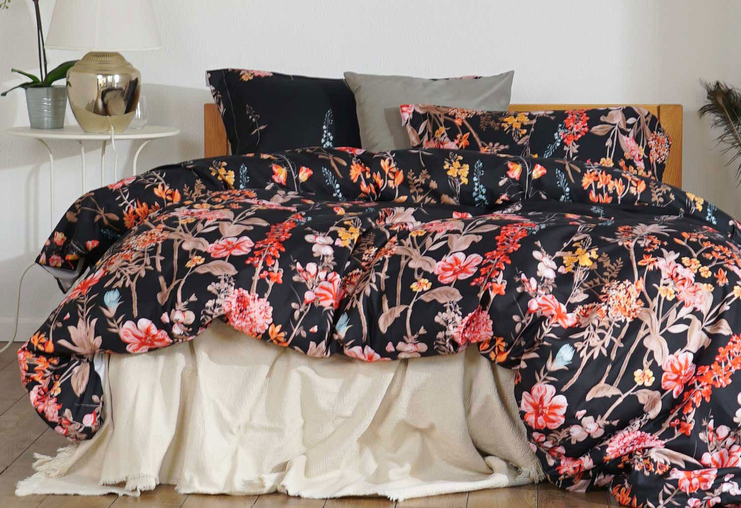 Luxton Kyra Black Quilt Cover Set Luxton