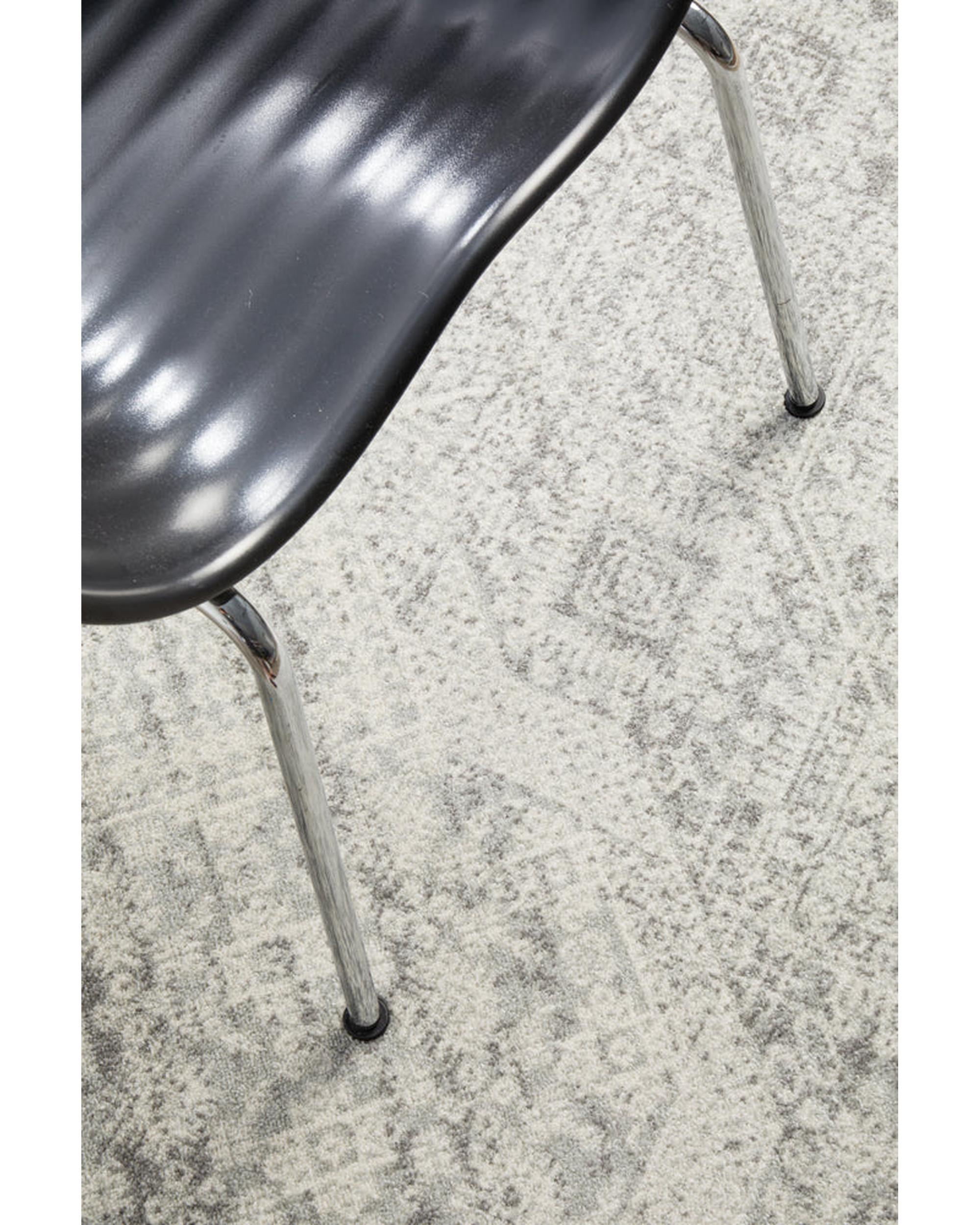 Mirage Zelda Silver Grey Round Rug Rug Culture