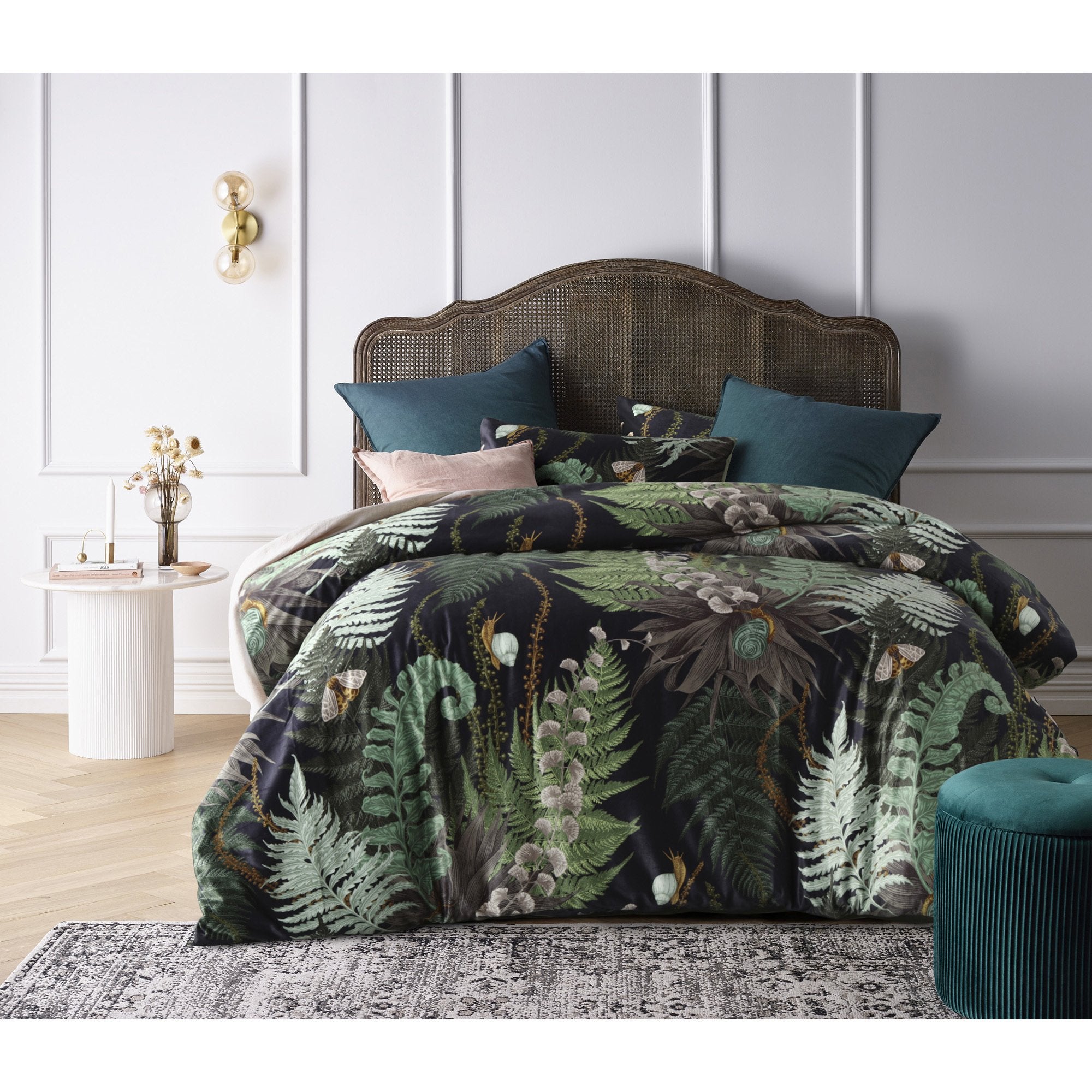 Vintage Design Olinda Velvet Quilt Cover Set Vintage Design