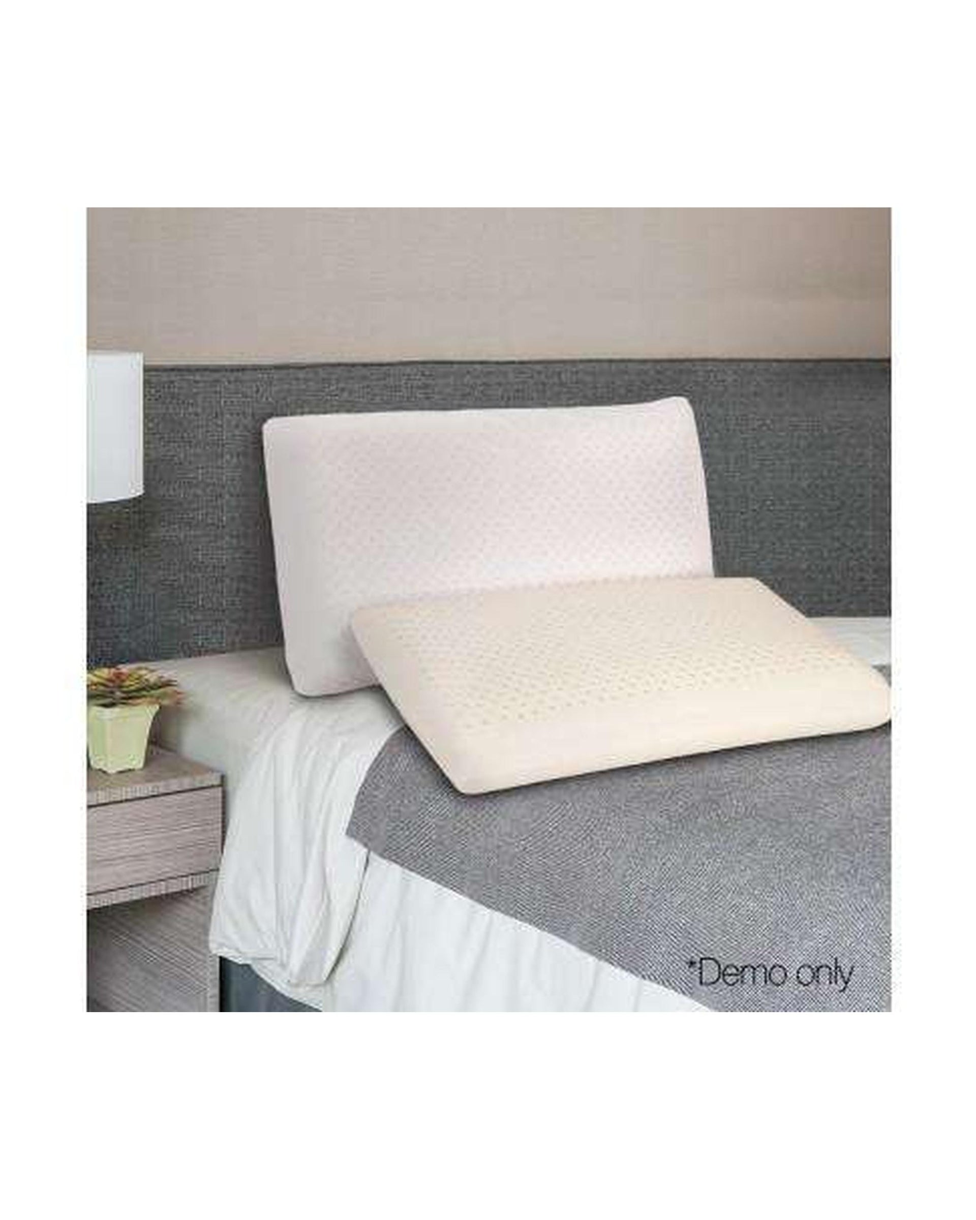 Set of Two Natural Latex Pillow Giselle