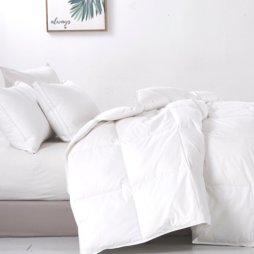 Luxton All Seasons Goose Feather 90 Down & 10 Feather Quilt Luxton