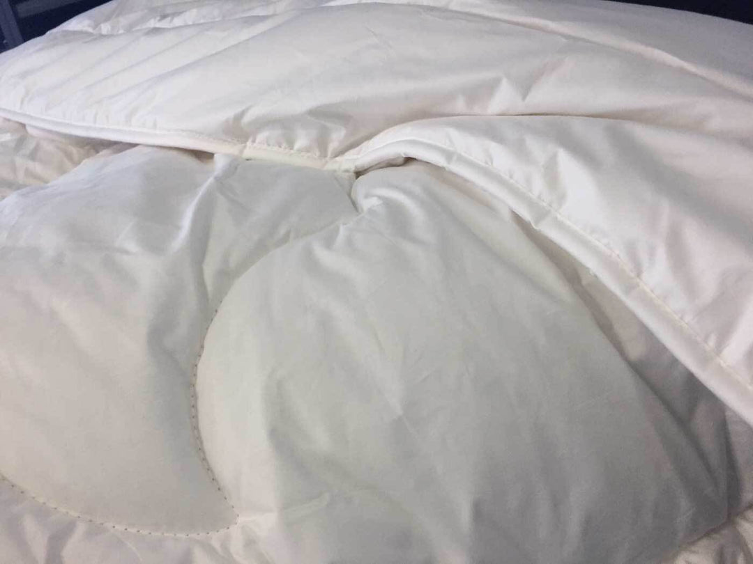 Luxton 700GSM Australian Wool Quilt Luxton