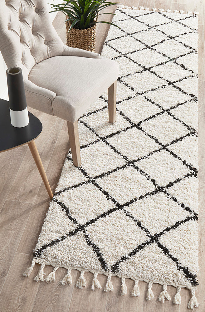 Saffron 22 White Runner Rug Rug Culture