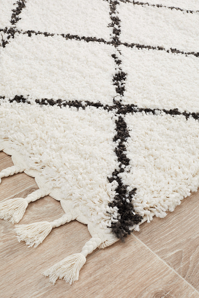 Saffron 22 White Runner Rug Rug Culture