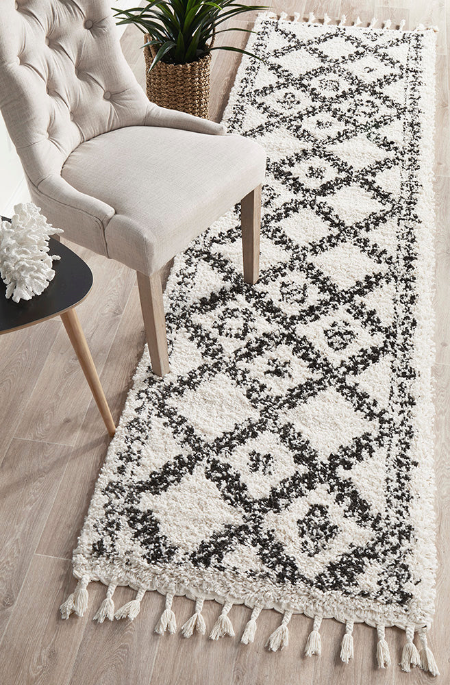 Saffron 33 White Runner Rug Rug Culture