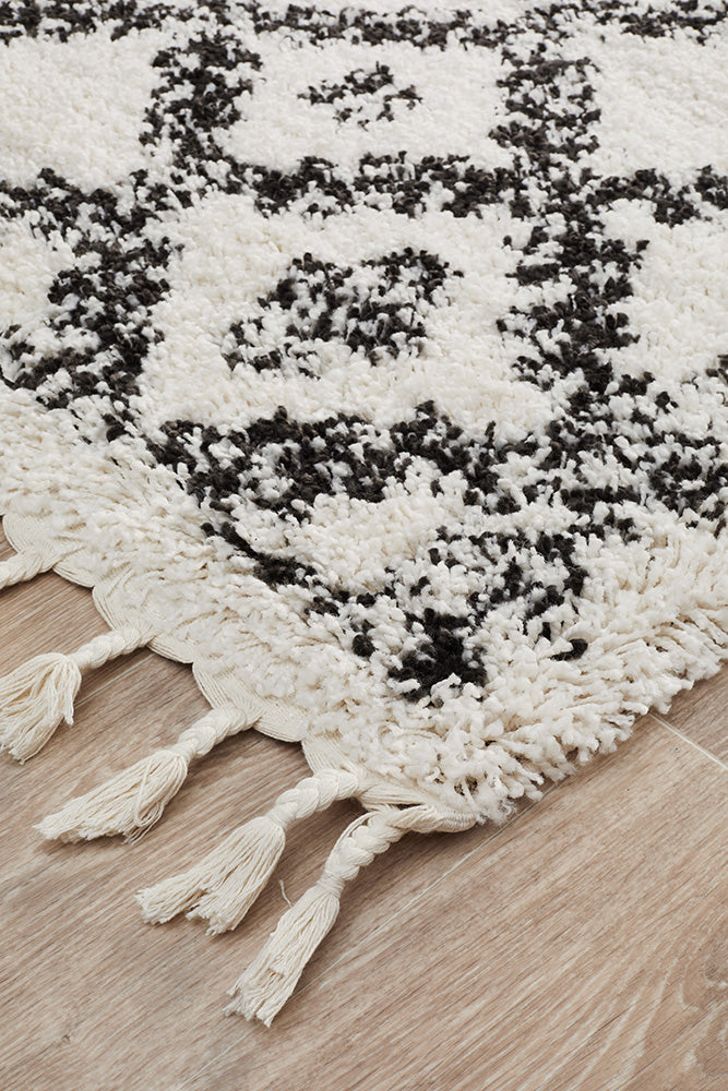 Saffron 33 White Runner Rug Rug Culture