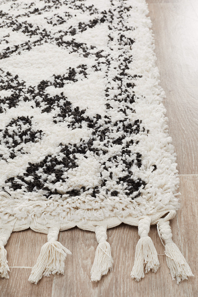 Saffron 33 White Runner Rug Rug Culture