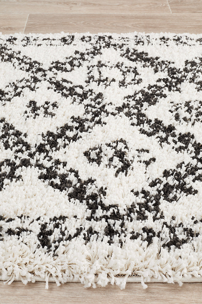 Saffron 33 White Runner Rug Rug Culture