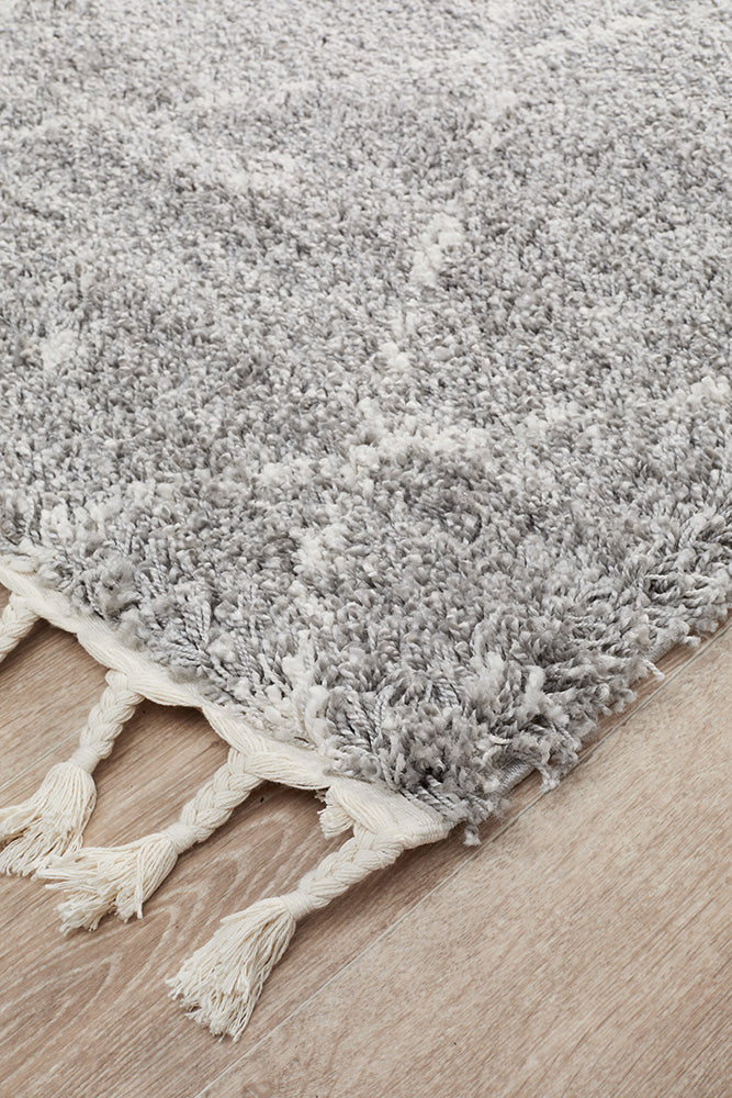 Saffron 44 Silver Runner Rug Rug Culture