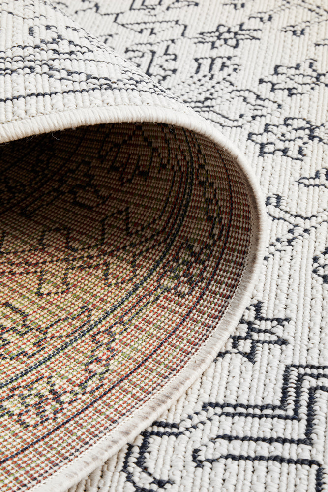 Seaside 5555 White Rug RUG CULTURE