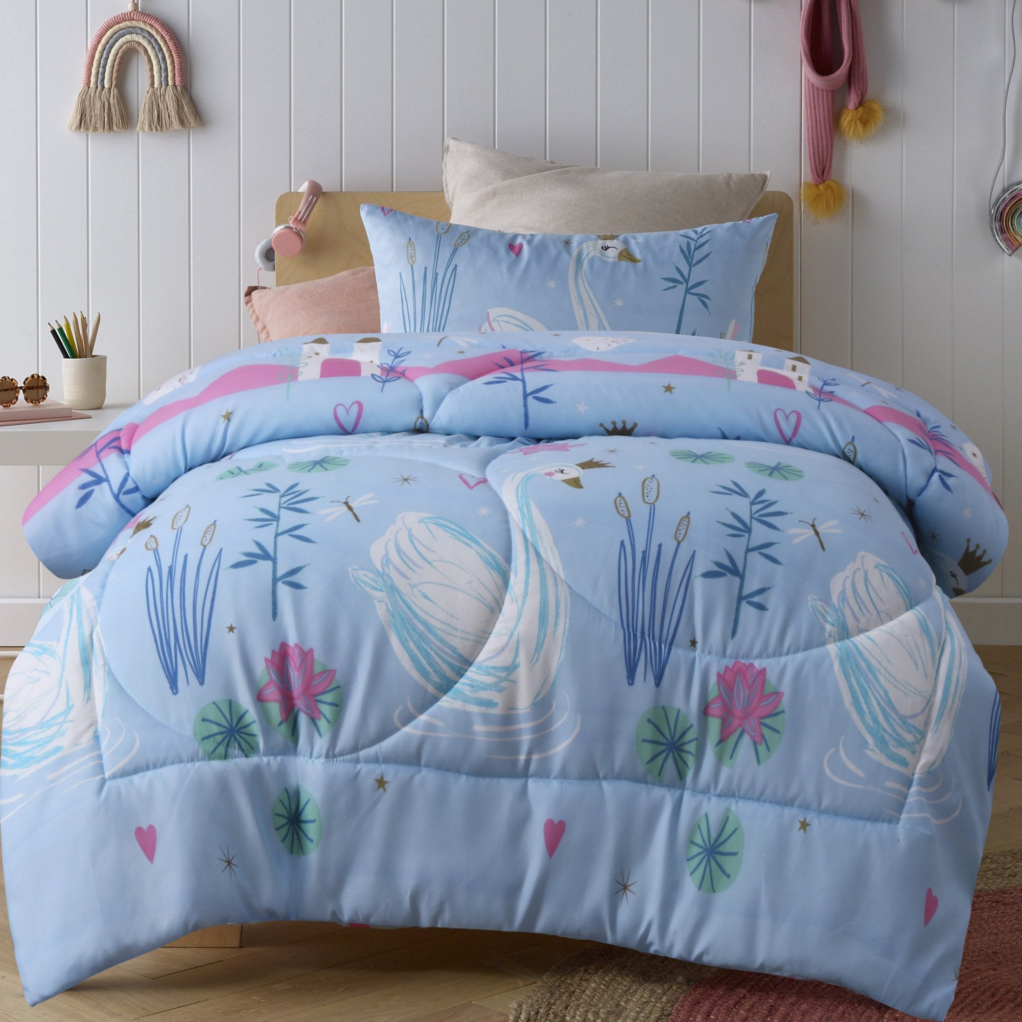 Happy Kids Swan Glow-In-The-Dark Comforter Set Happy Kids Bedding