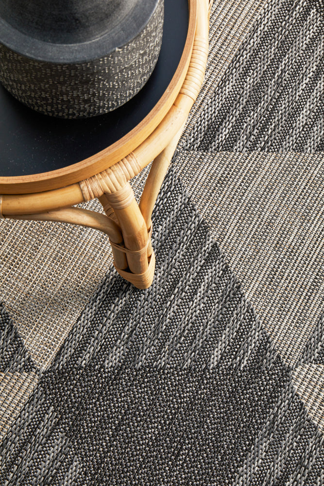 Rug Culture Terrace 5503 Black Rug Culture