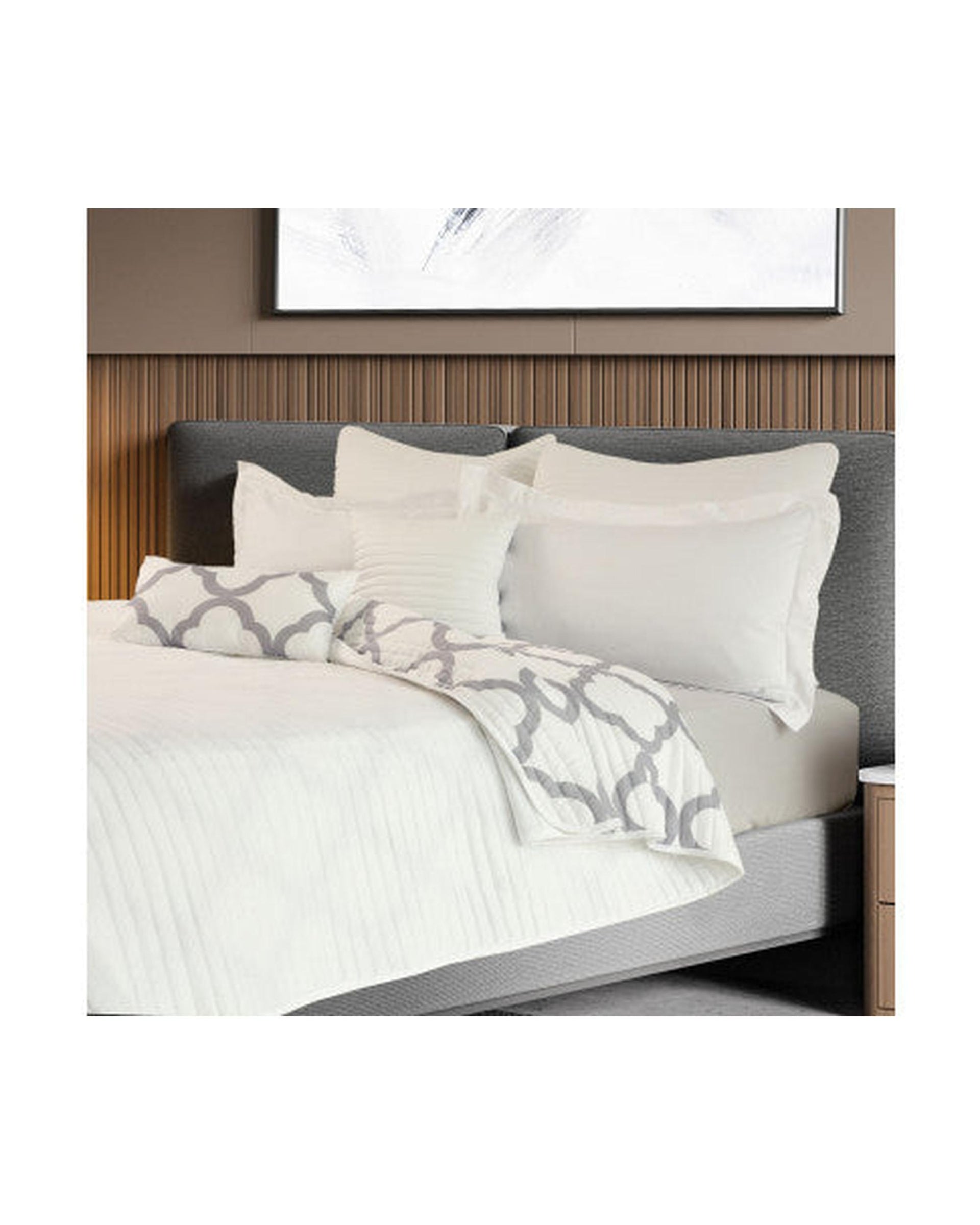 Royal Comfort Bamboo Cooling Reversible 7 Piece Comforter Set Bedspread - White Royal Comfort