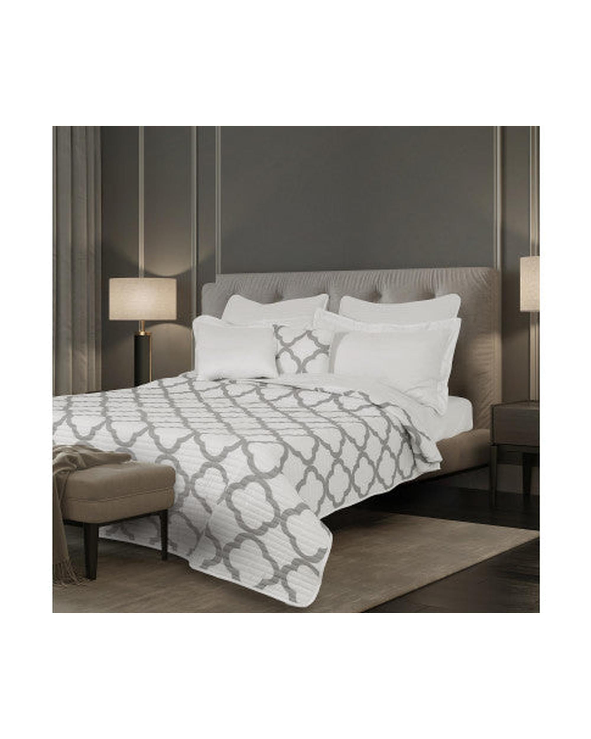 Royal Comfort Bamboo Cooling Reversible 7 Piece Comforter Set Bedspread - White Royal Comfort