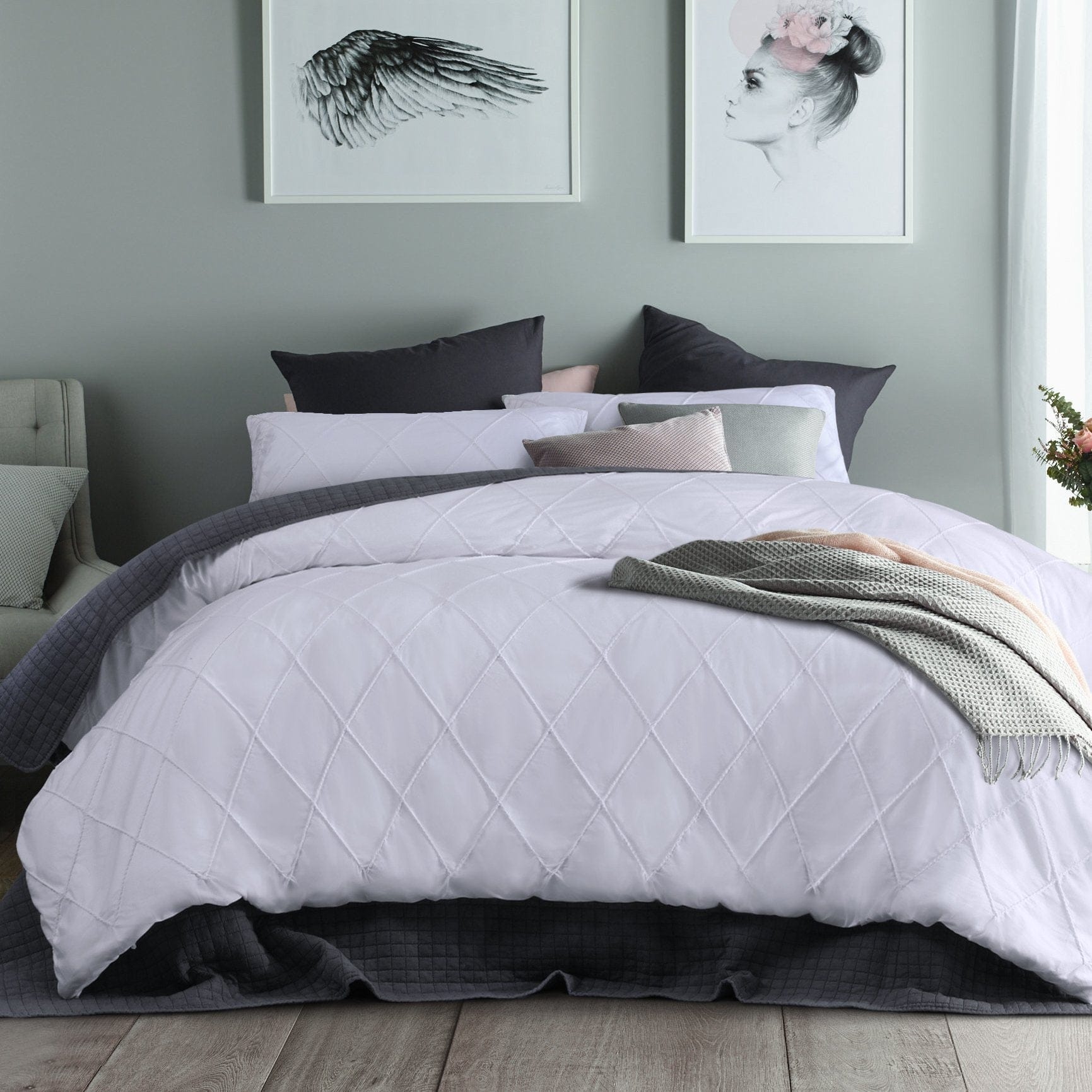 Accessorize Quilt Cover Accessorize Chloe White Poly Cotton Chloe Quilt Cover Sets