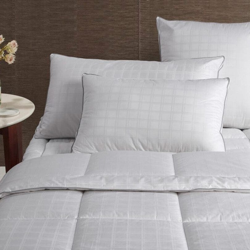 Accessorize Duvet/Quilt Accessorize Deluxe Hotel All Seasons Quilt Range
