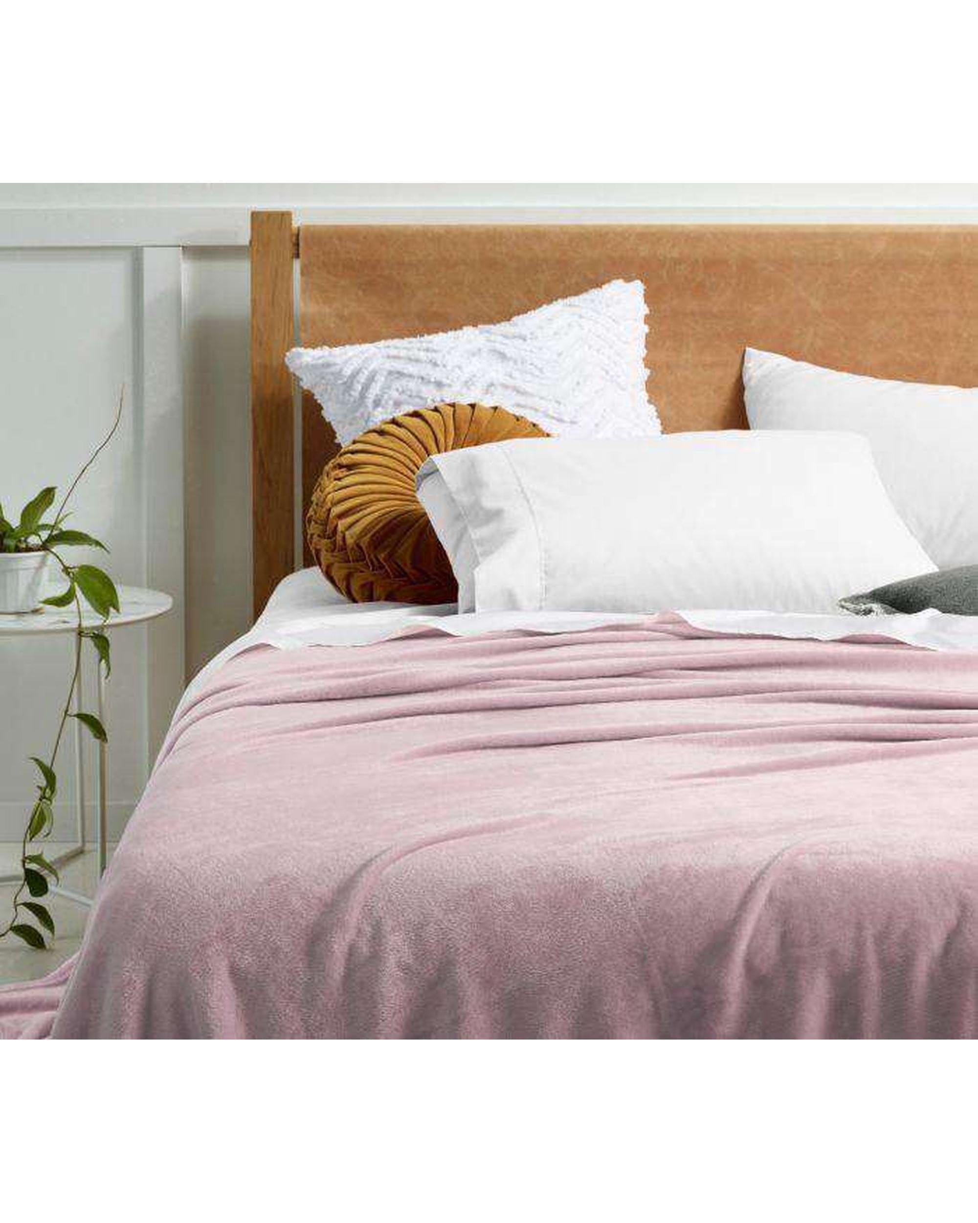 Accessorize Blanket Accessorize SUPER SOFT BLANKETS BLUSH