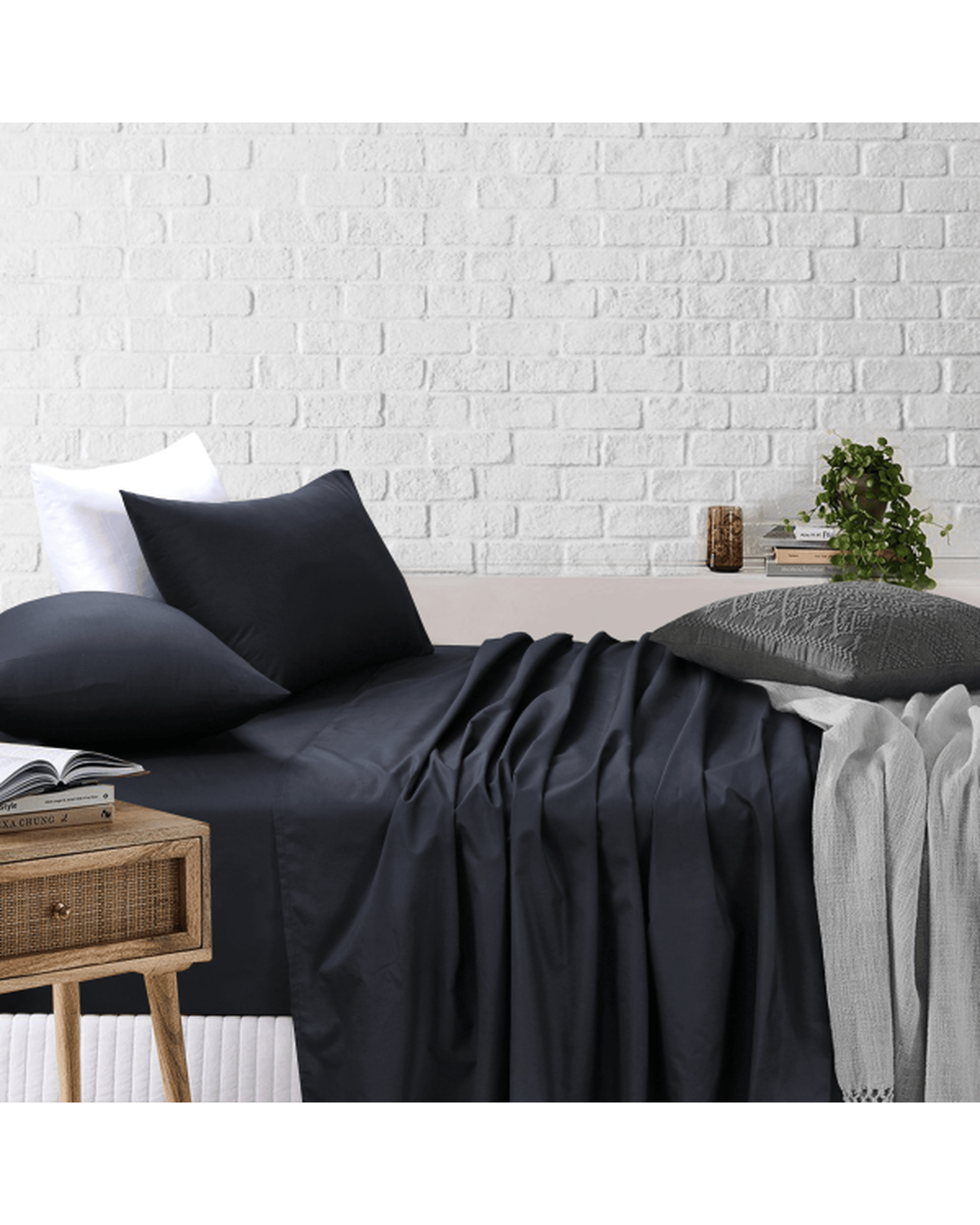Amsons Bed Sheets Amsons Black Bedsheets Set- Flat & Fitted Sheets With Pillowcases