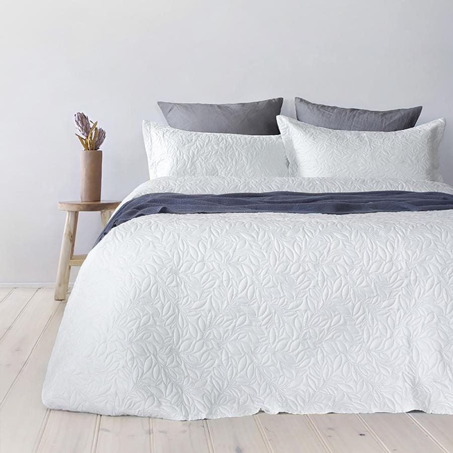 Bambury Coverlet Bambury Botanica Coverlet Set - White