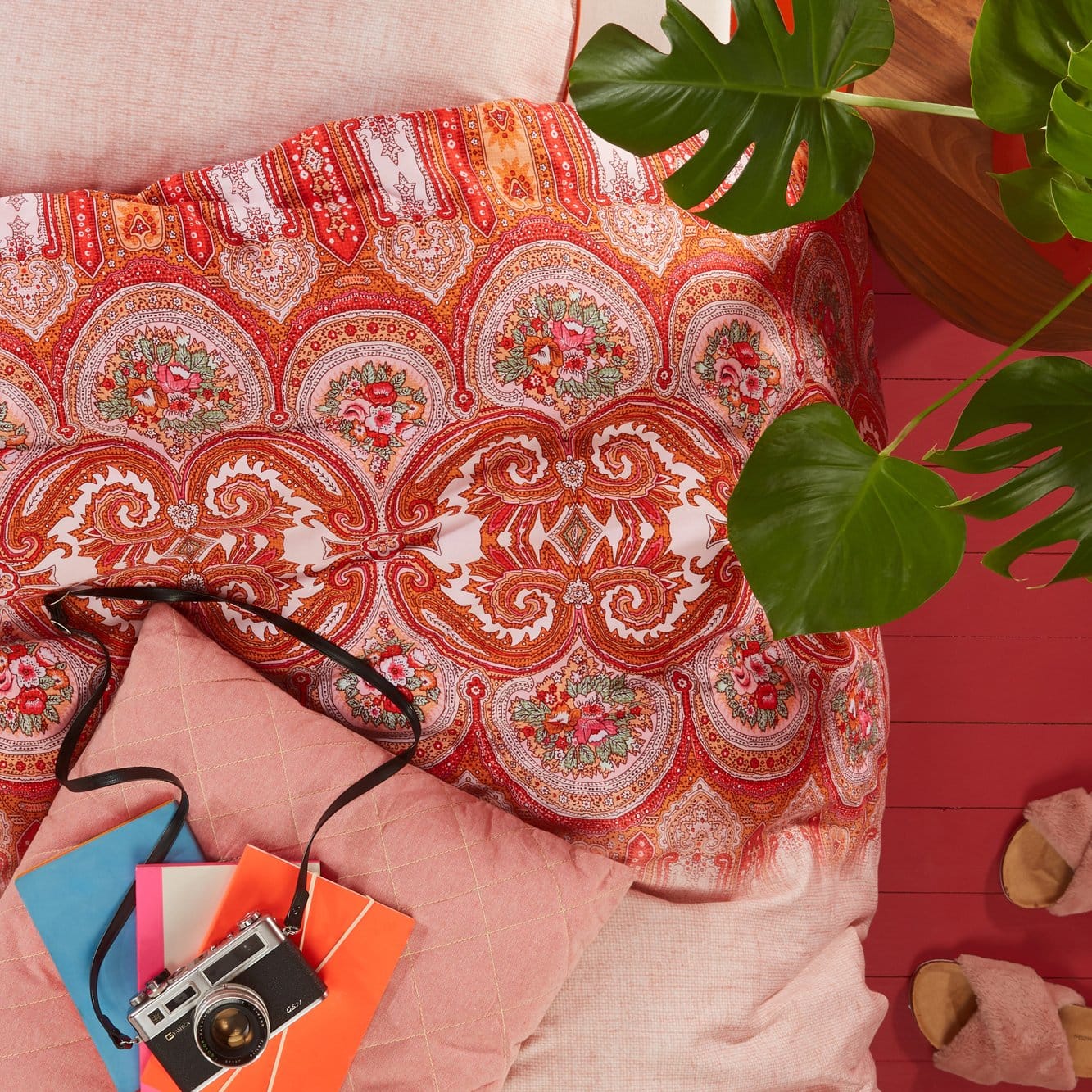 Bedding House Quilt Cover Bedding House Paisley Pink Sateen Quilt Cover Set