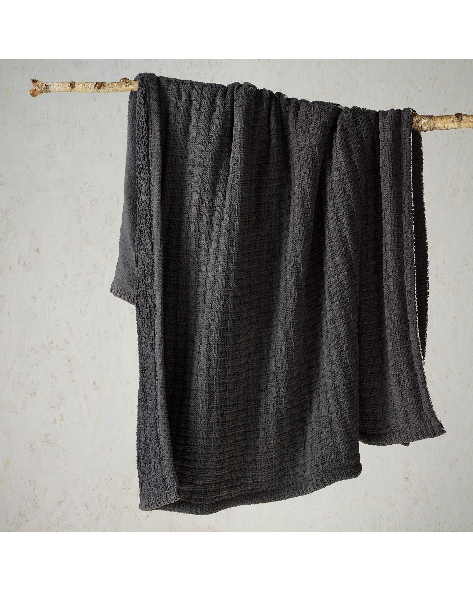 Bianca Bedding Blanket Bianca Bedding Amalfi Charcoal Throw Rug